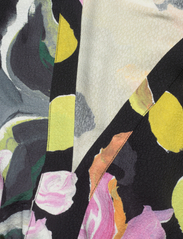 STINE GOYA - Toni, 1843 Structure Stretch - blouses met lange mouwen - artistic floral - 4