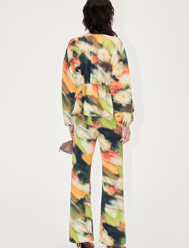 STINE GOYA - Marc, 1915 Structure Stretch - bukser med lige ben - flowers in fast motion - 3