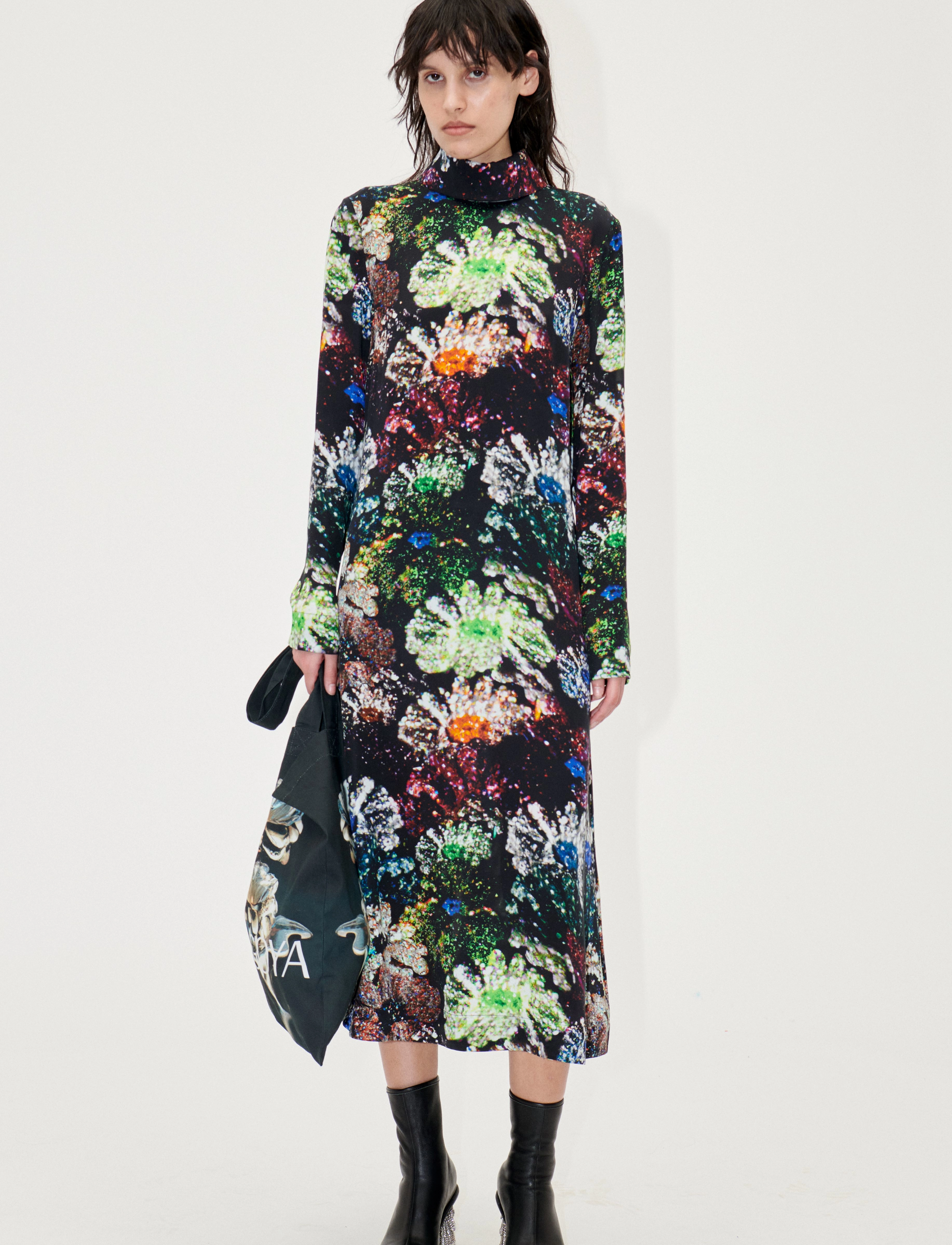 STINE GOYA Mille, 1920 Dry Viscose - Kjoler - GLITTER BLOOM / multi