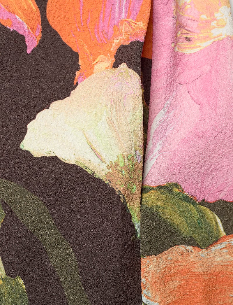 STINE GOYA - SGVic, 2065 Structure Stretch - midi kjoler - summer night poppies - 3