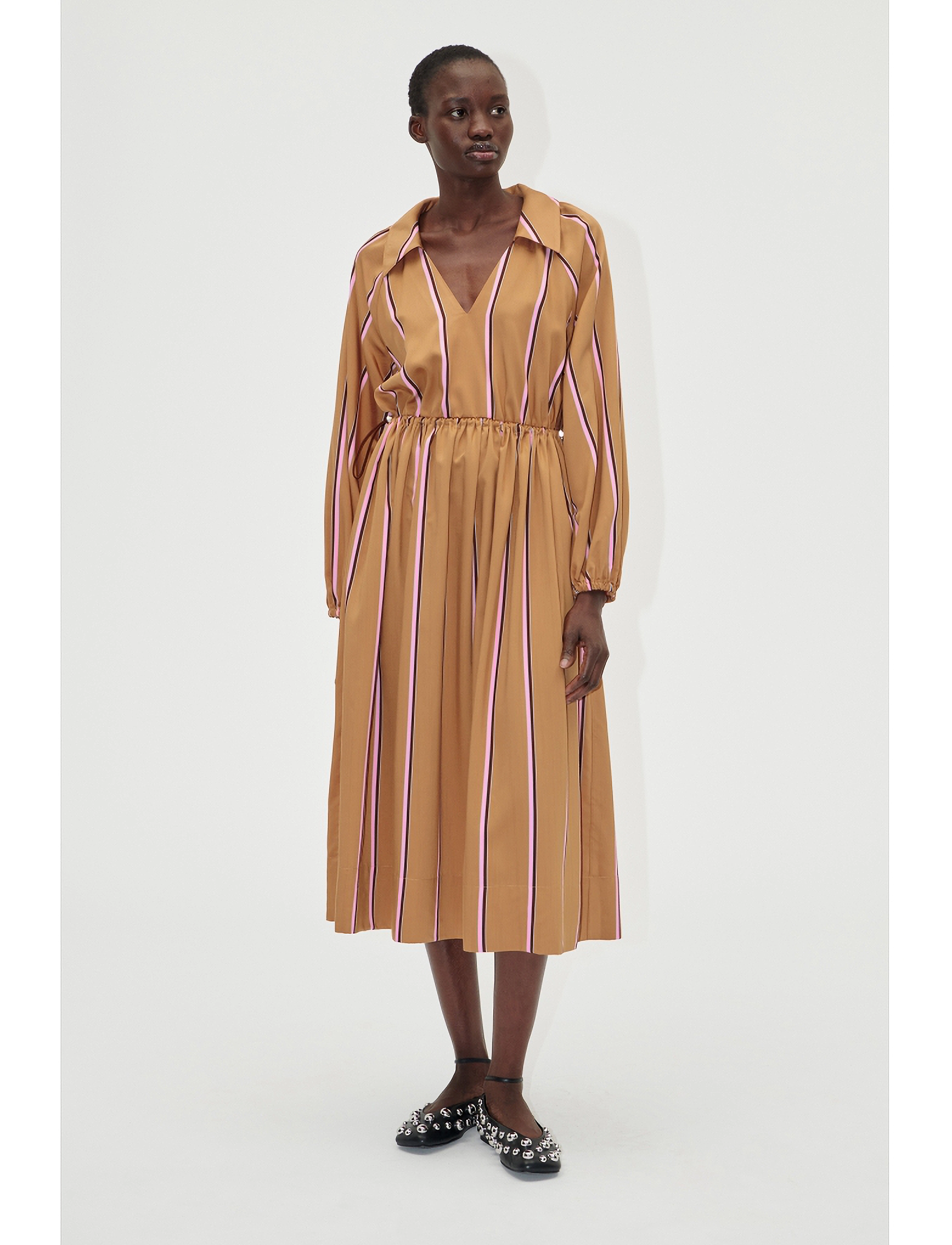 STINE GOYA Elasticated Midi Dress, 2249 Stripe - Kjoler - COCOA STRIPES / brown