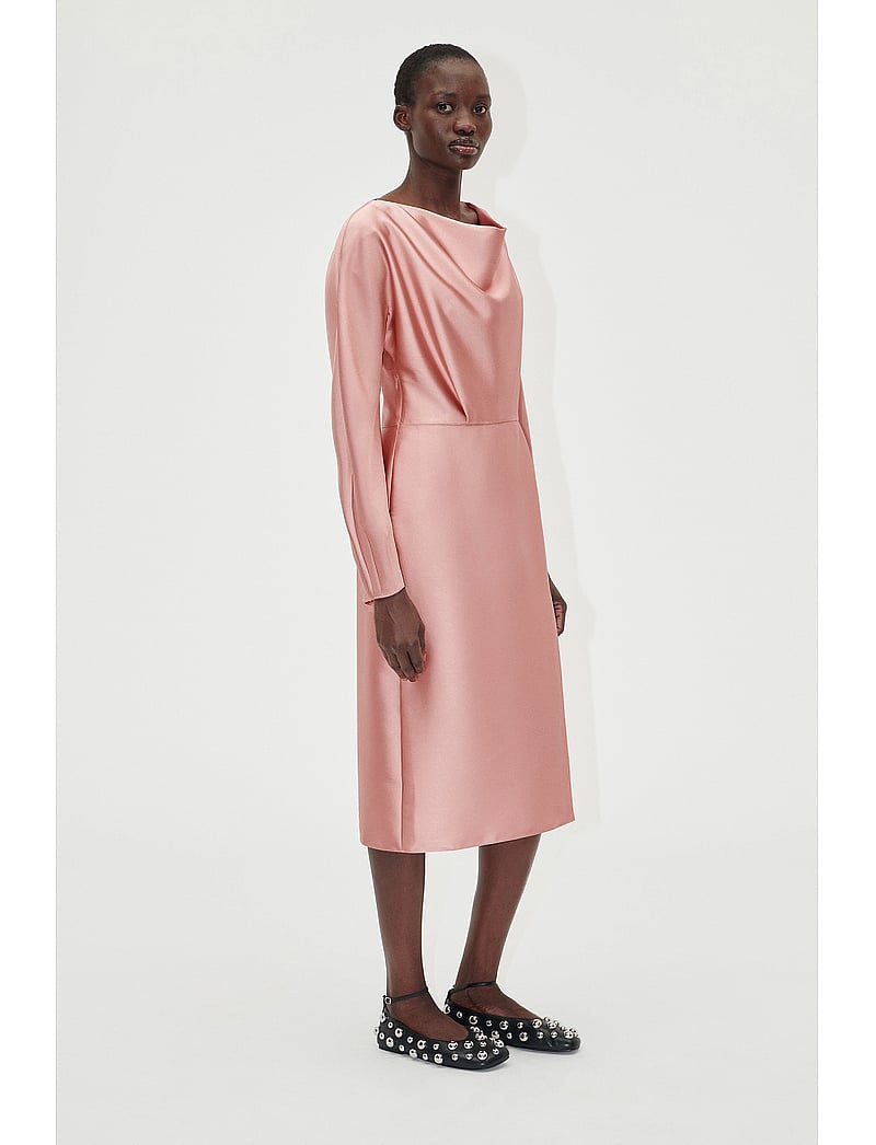 STINE GOYA - Long Sleeve Midi Dress, 2261 Satin - partykleider - rose tan - 0