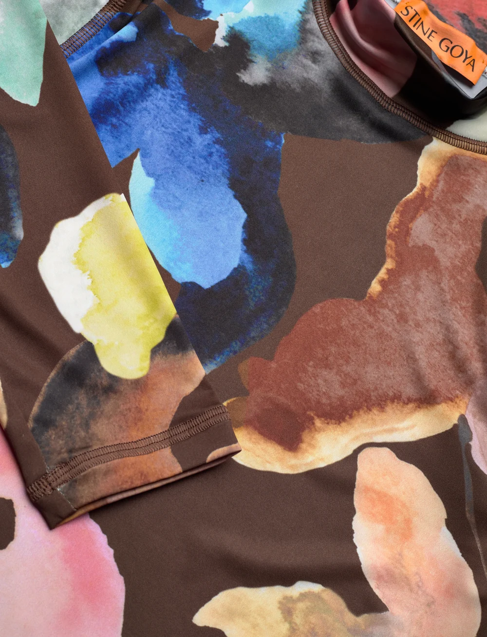 STINE GOYA - Elastic High Neck Collared Top, 224 - topi ar garām piedurknēm - aquarelle garden - 4