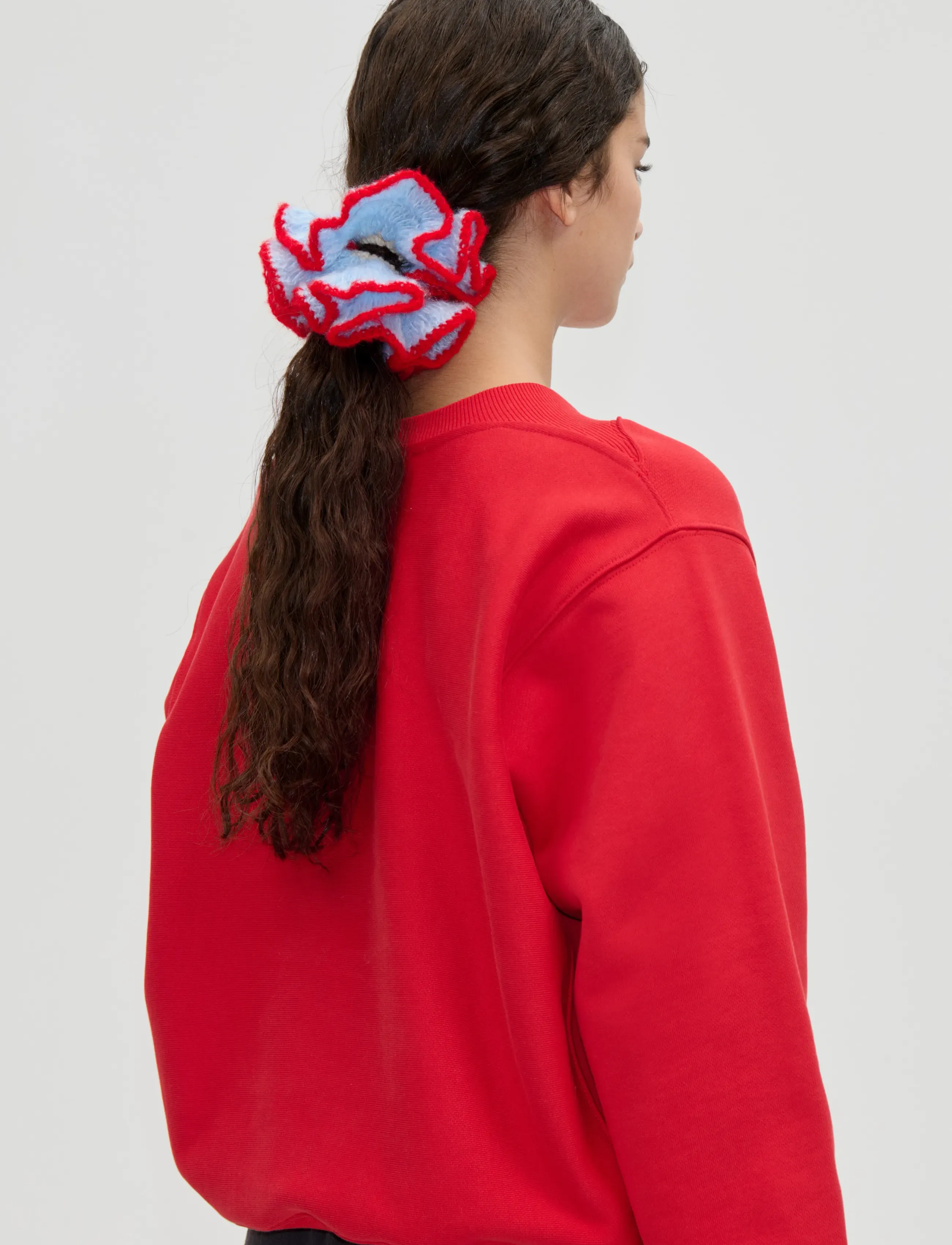 2565 Knitted Accessories, Knitted