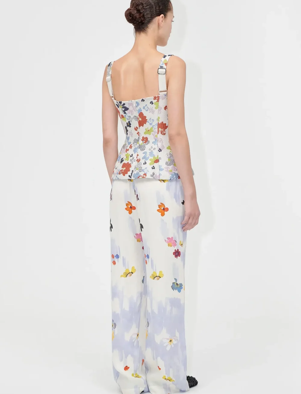 STINE GOYA - 2263 Dry Viscose, Elasticated Long - bukser med brede ben - skyfall flowers - 3