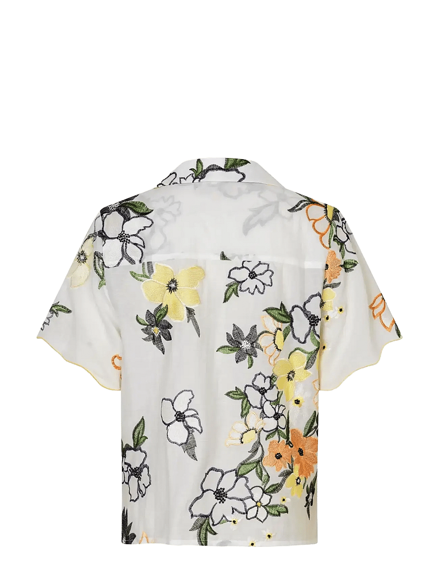 STINE GOYA - 2133 Tencel, Scalloped Short Sleeve - kortærmede skjorter - wild flowers embroidery - 2