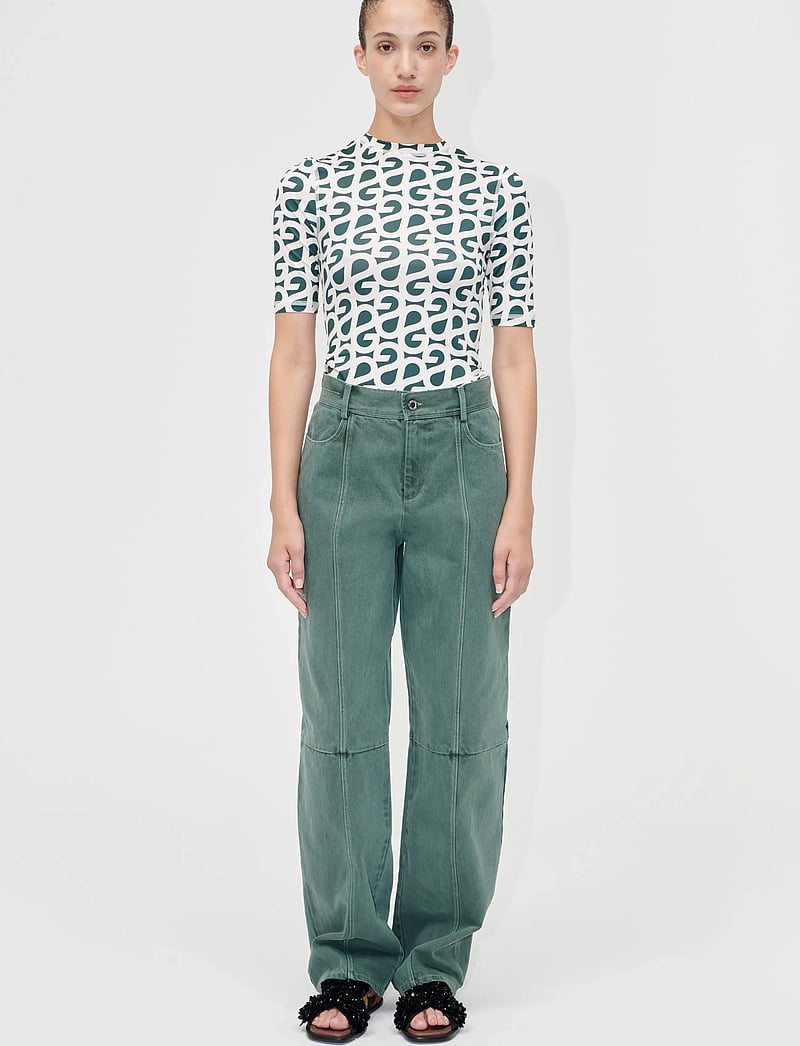 STINE GOYA - 2244 Stocking Jersey, Elastic Short - t-shirts - forest green logo - 1