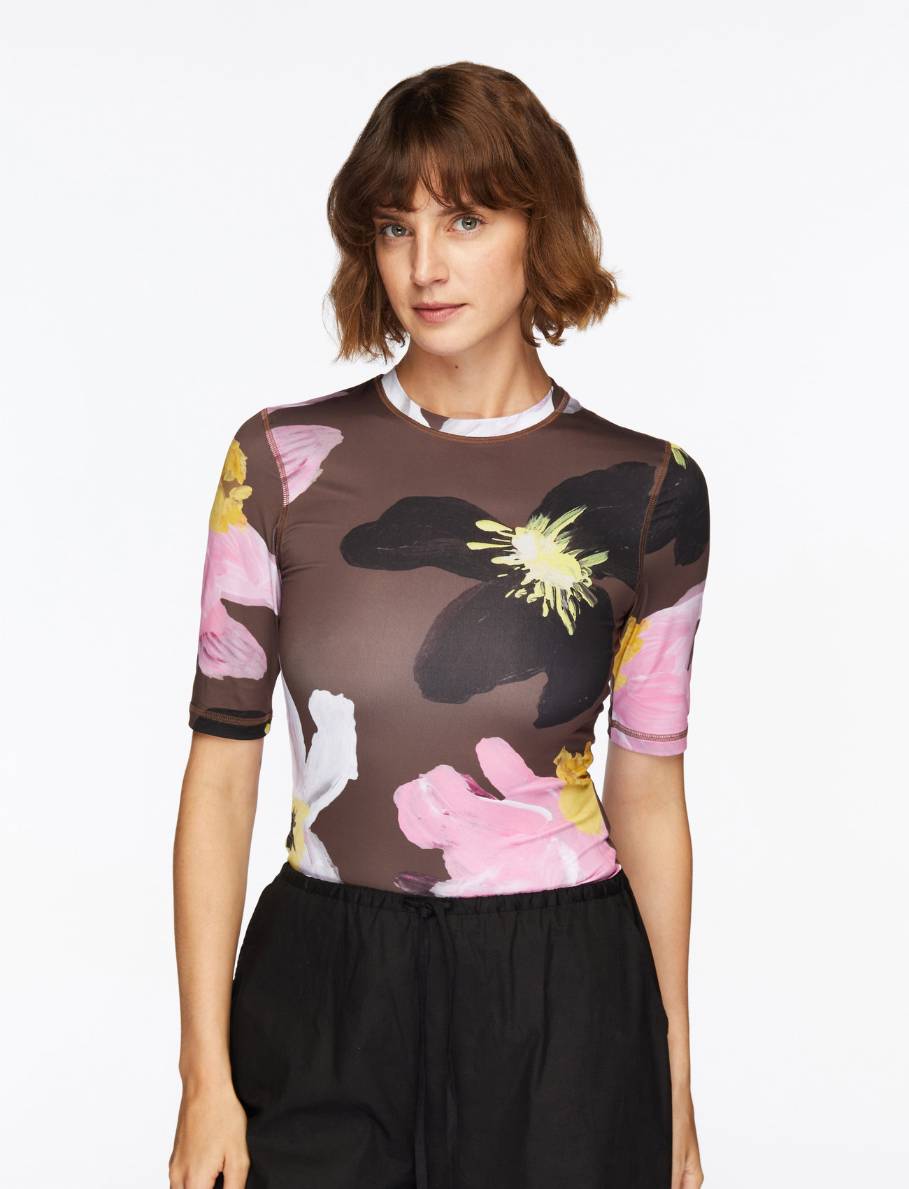 STINE GOYA - 2244 Stocking Jersey, Elastic Short - t-shirts - wild flowers - 0