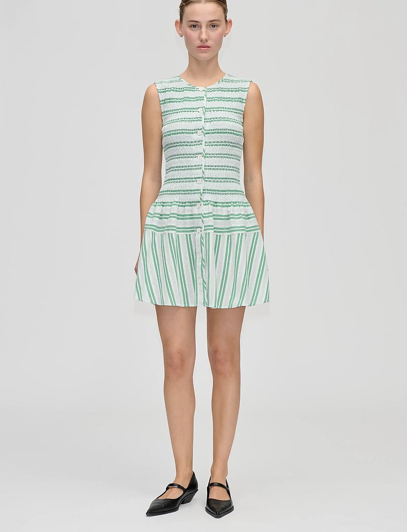 STINE GOYA - 2367 Smocked Cotton, Sleeveless Smo - vasarinės suknelės - smocked stripes - 0