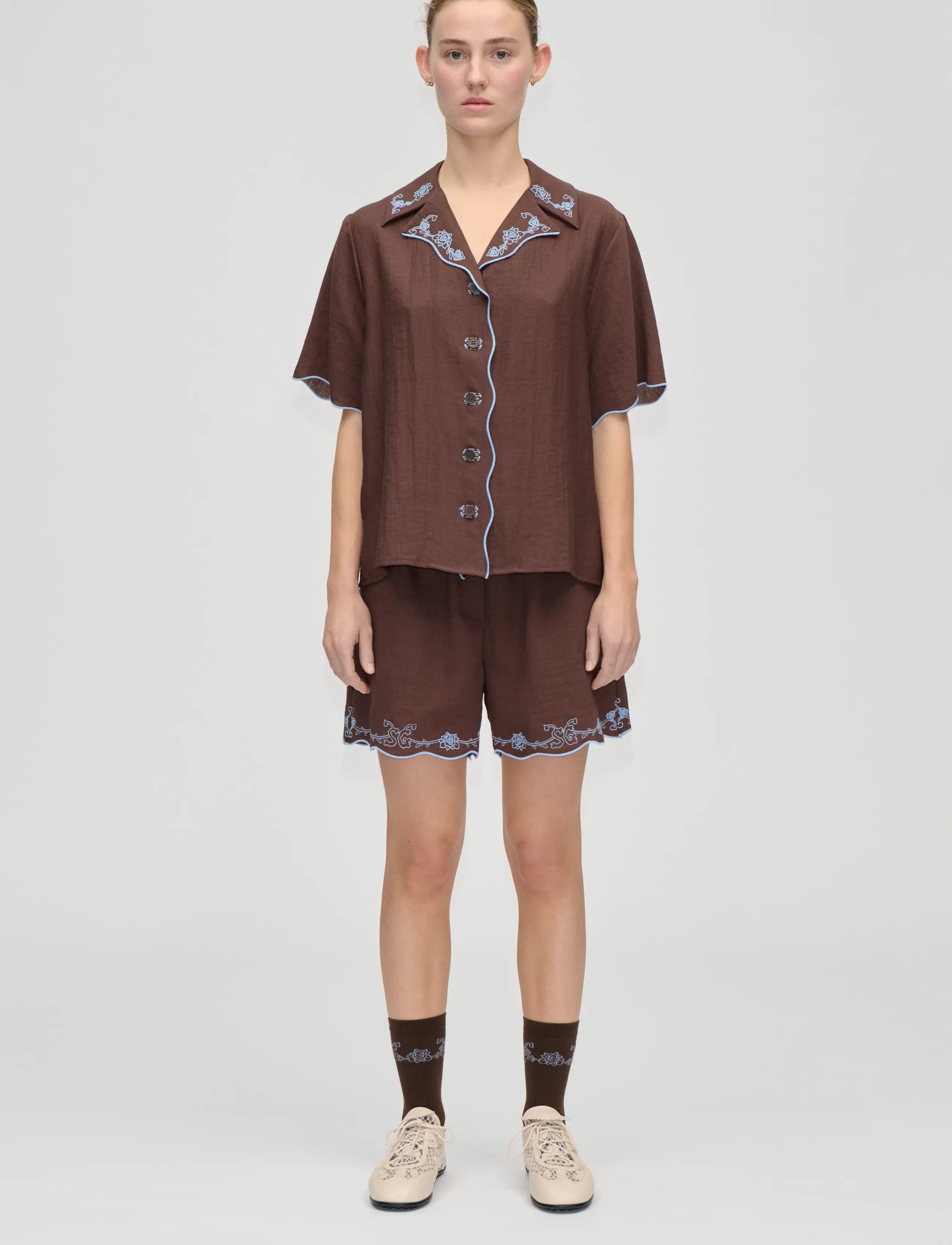 STINE GOYA 2133 Tencel, Elasticated Shorts - Shorts - ROSES EMBROIDERY / brown