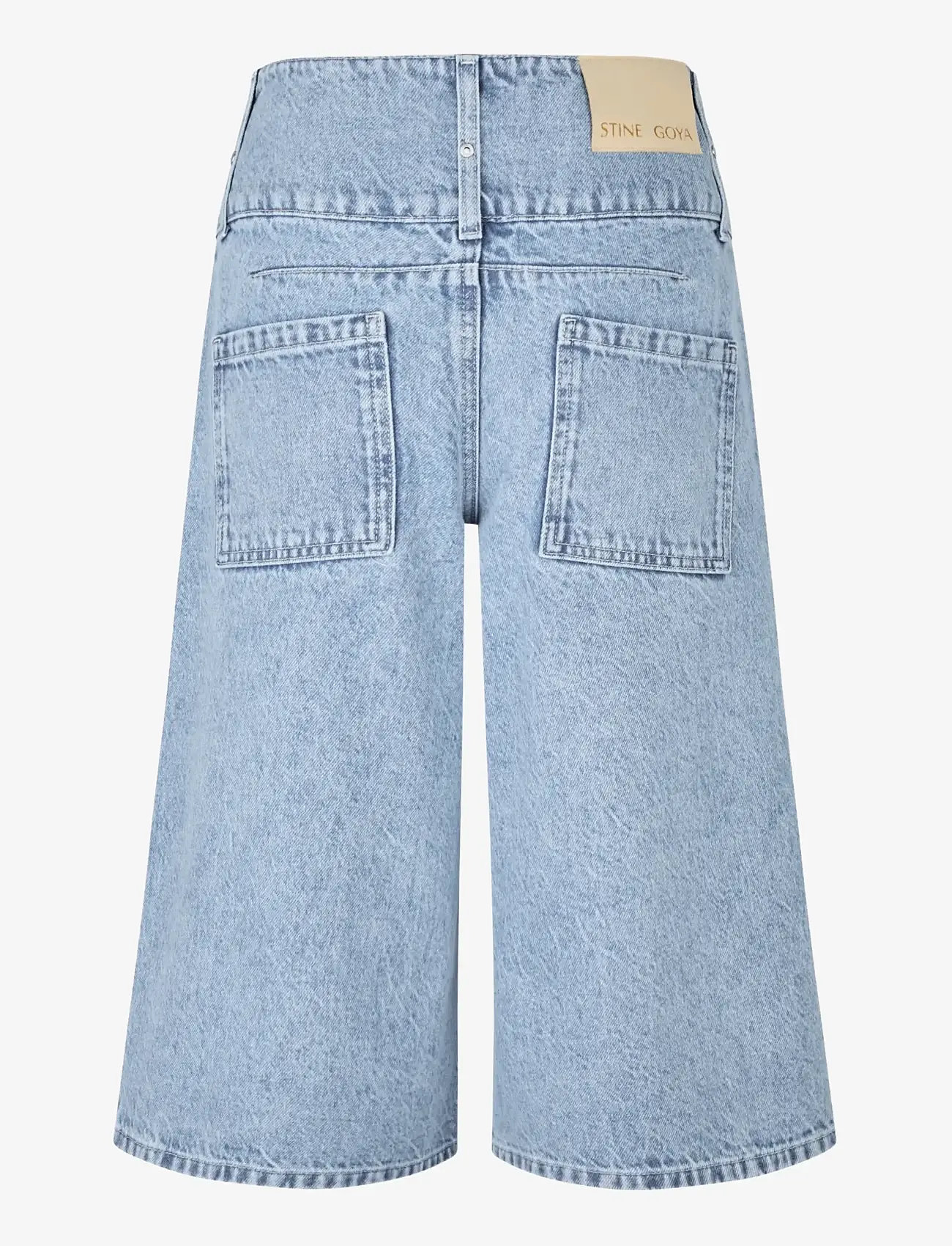 STINE GOYA - 2514 Light Wash Denim, Logoed Loop - jorts - denim blue - 2