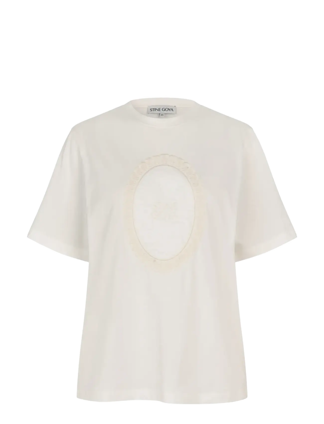 STINE GOYA 2243 Light Jersey, Short Sleeve T-S - Nyheder - BRODERIE SG PATCH / cream