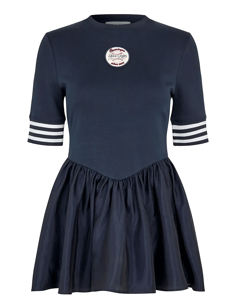 STINE GOYA - 2521 Flat Texture Viscose / Jersey, - t-shirts - baseball sg patch - 1
