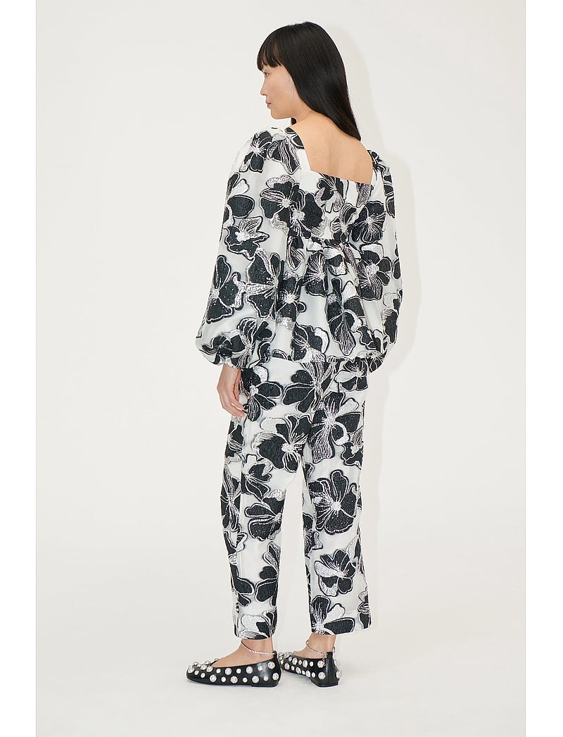 STINE GOYA - Square Neck Long Sleeve Top, 1608 O - langärmlige blusen - anemone jacquard - 3