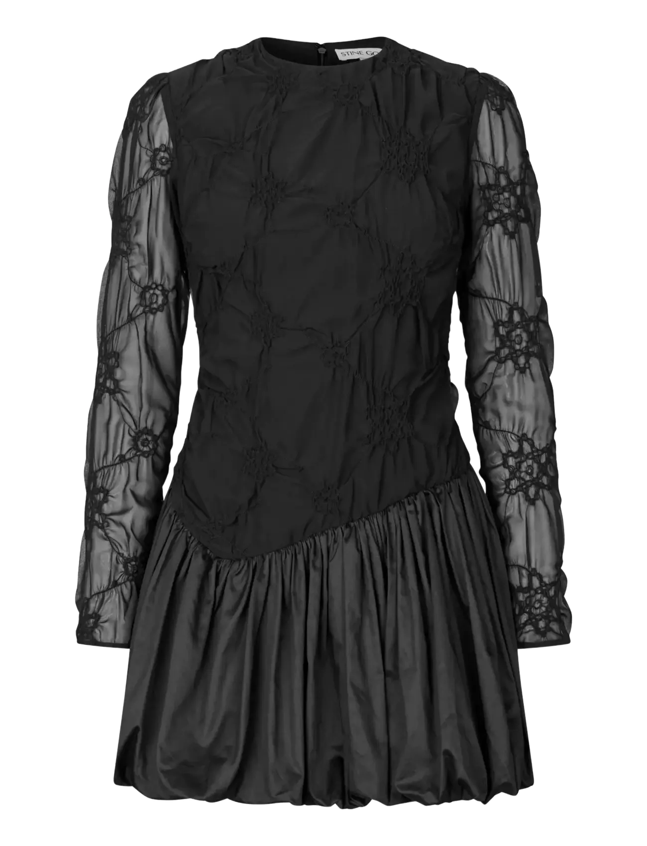 STINE GOYA Smocked Cotton Mix, Balloon Long Sleeve Short Dress - Blondekjoler - SMOCKED FLOWERS / black