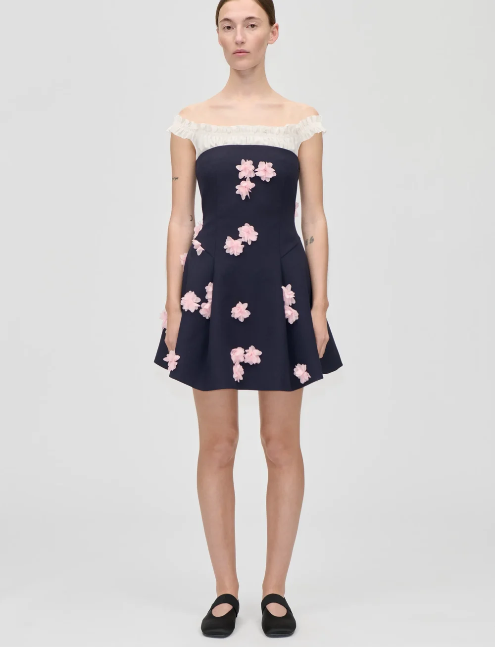 STINE GOYA - 2330 Double Sided Crepe, Off Should - sommarklänningar - pink petunia - 0