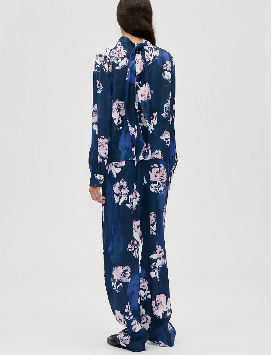 STINE GOYA - 2263 Dry Viscose, Elasticated Long - wide leg trousers - blush roses on indigo - 3