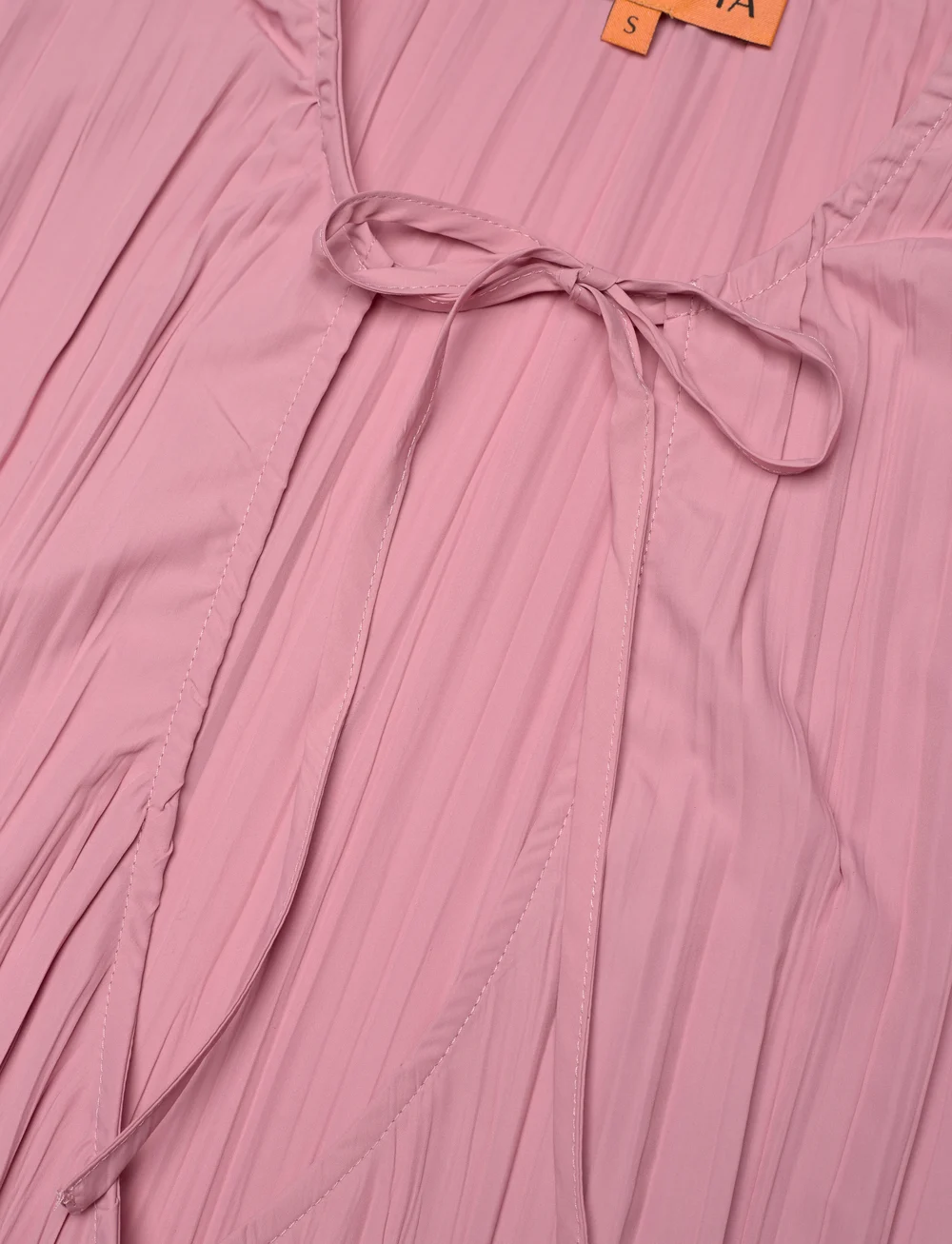 STINE GOYA - 2342 Pleated Poly, Long Sleeve Wrap - midiklänningar - pink nectar - 4