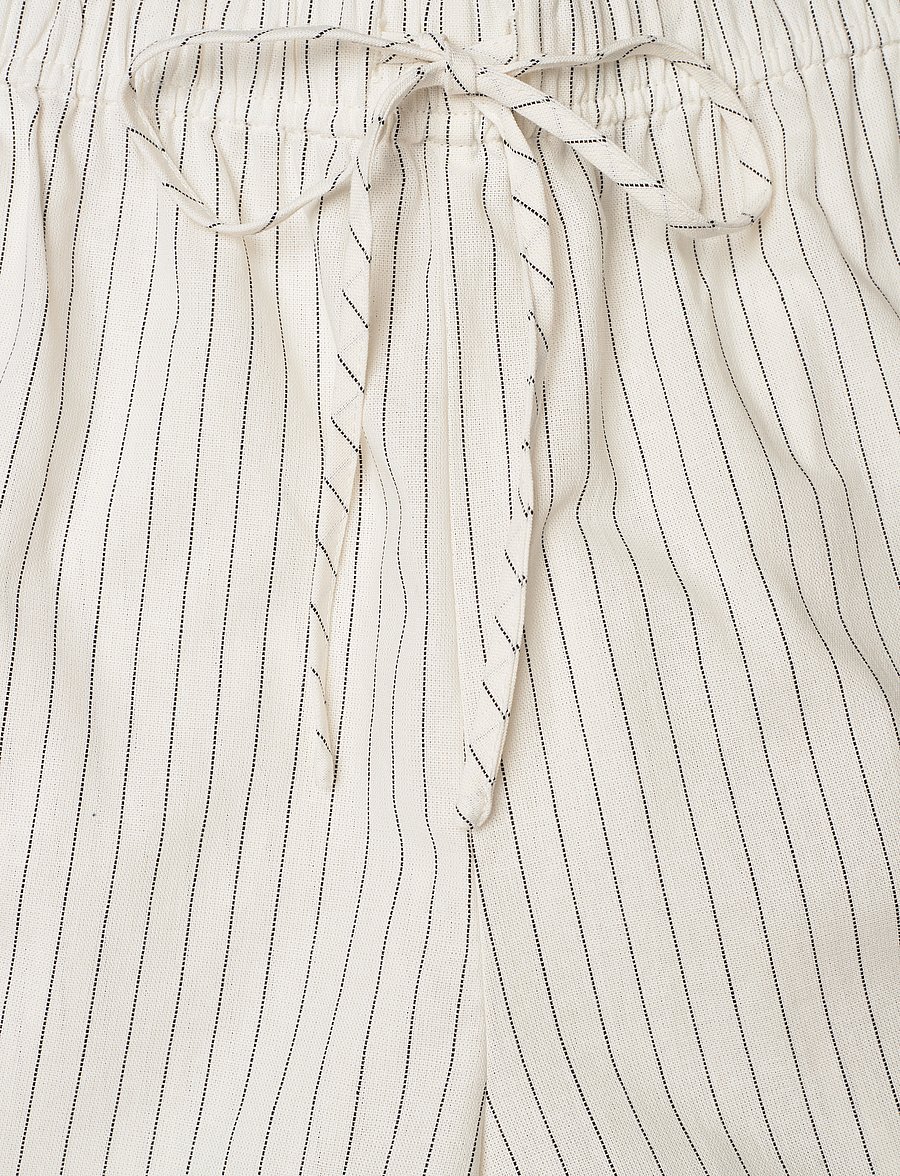 STINE GOYA - 2339 Crisp Stripe Shirting, Elastic - casual shorts - matchbox - 5