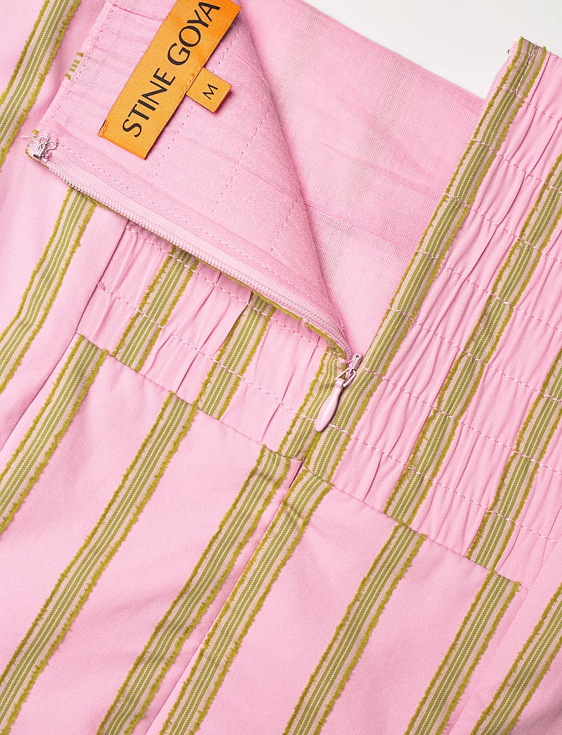 STINE GOYA - 2344 Soft Jacquard Weave, Blouson S - kortärmade blusar - wallpaper stripes - 5