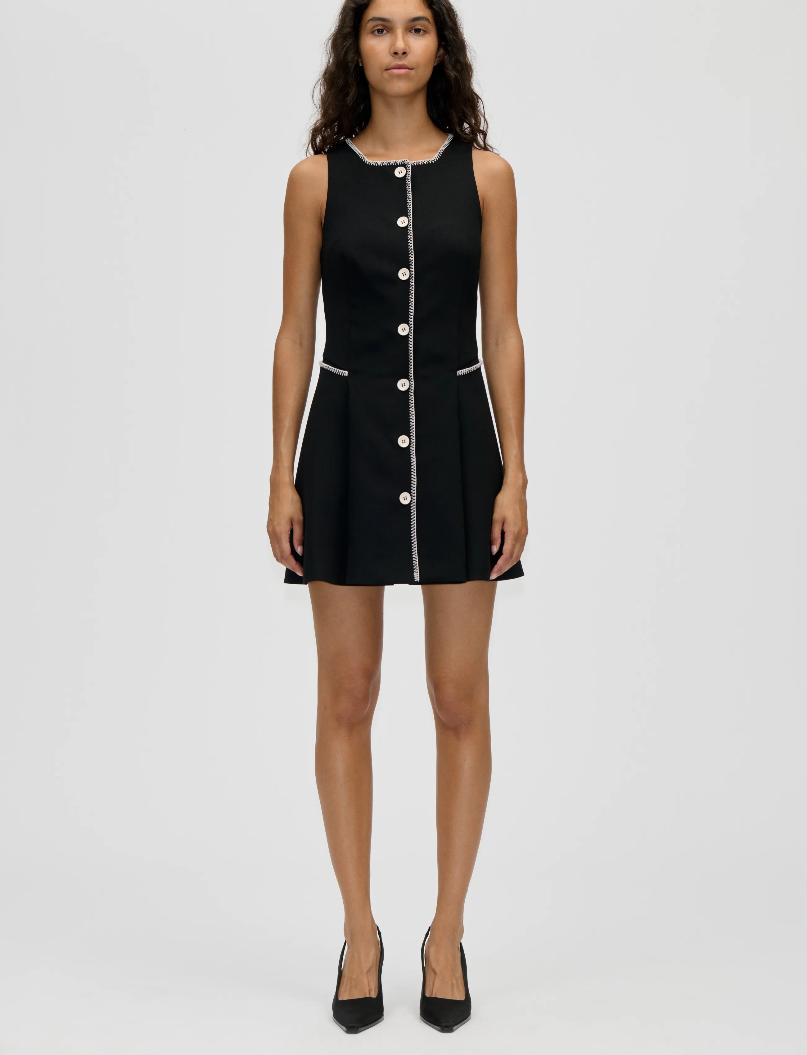 STINE GOYA Structured Crepe, Sleeveless Button-Up Mini Dress - Kjoler - BLACK / black