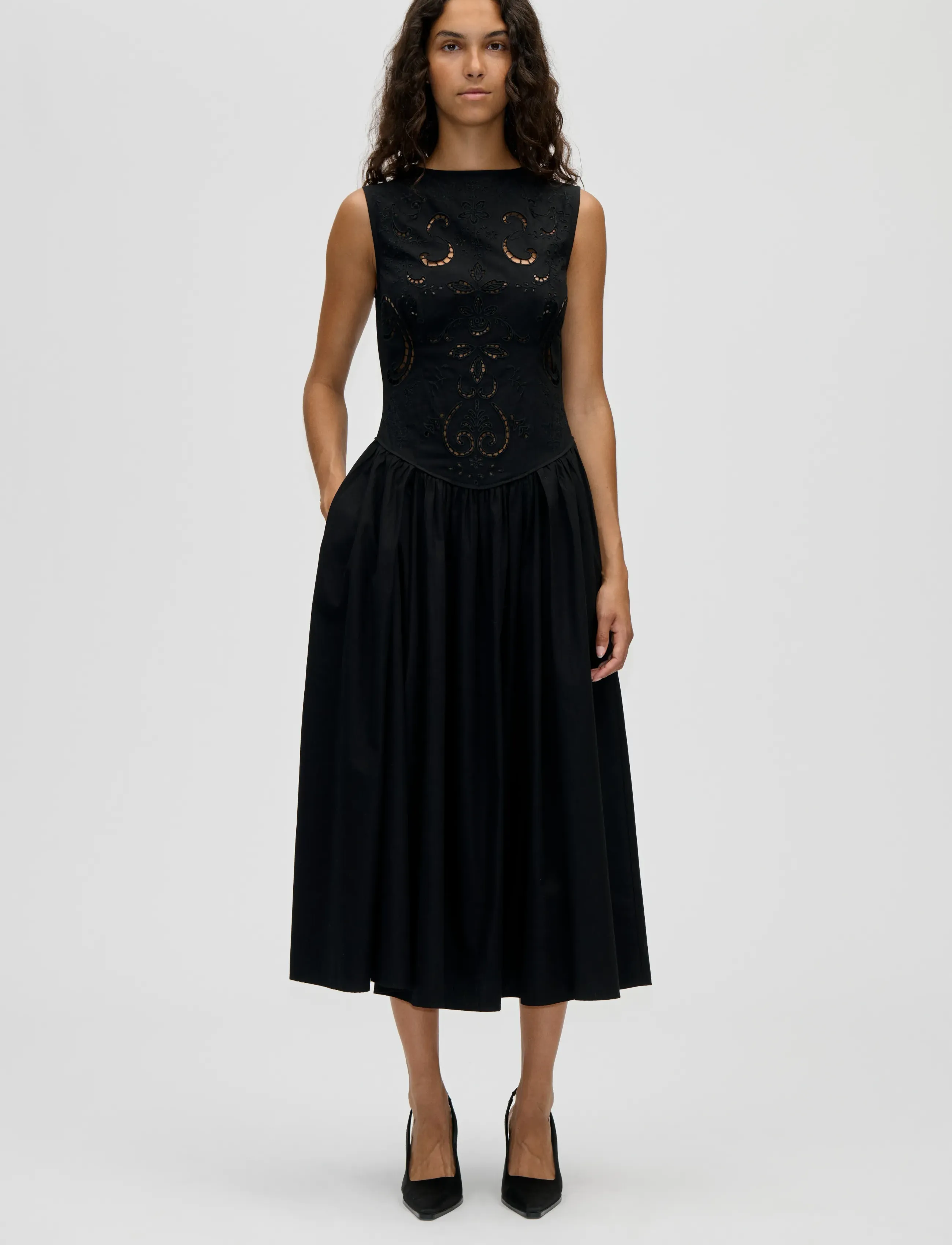 STINE GOYA Broderie Cotton, Embroidered Midi Dress, Kvinder, Ærmeløs Broderet Midikjole, Sort, Str: XS