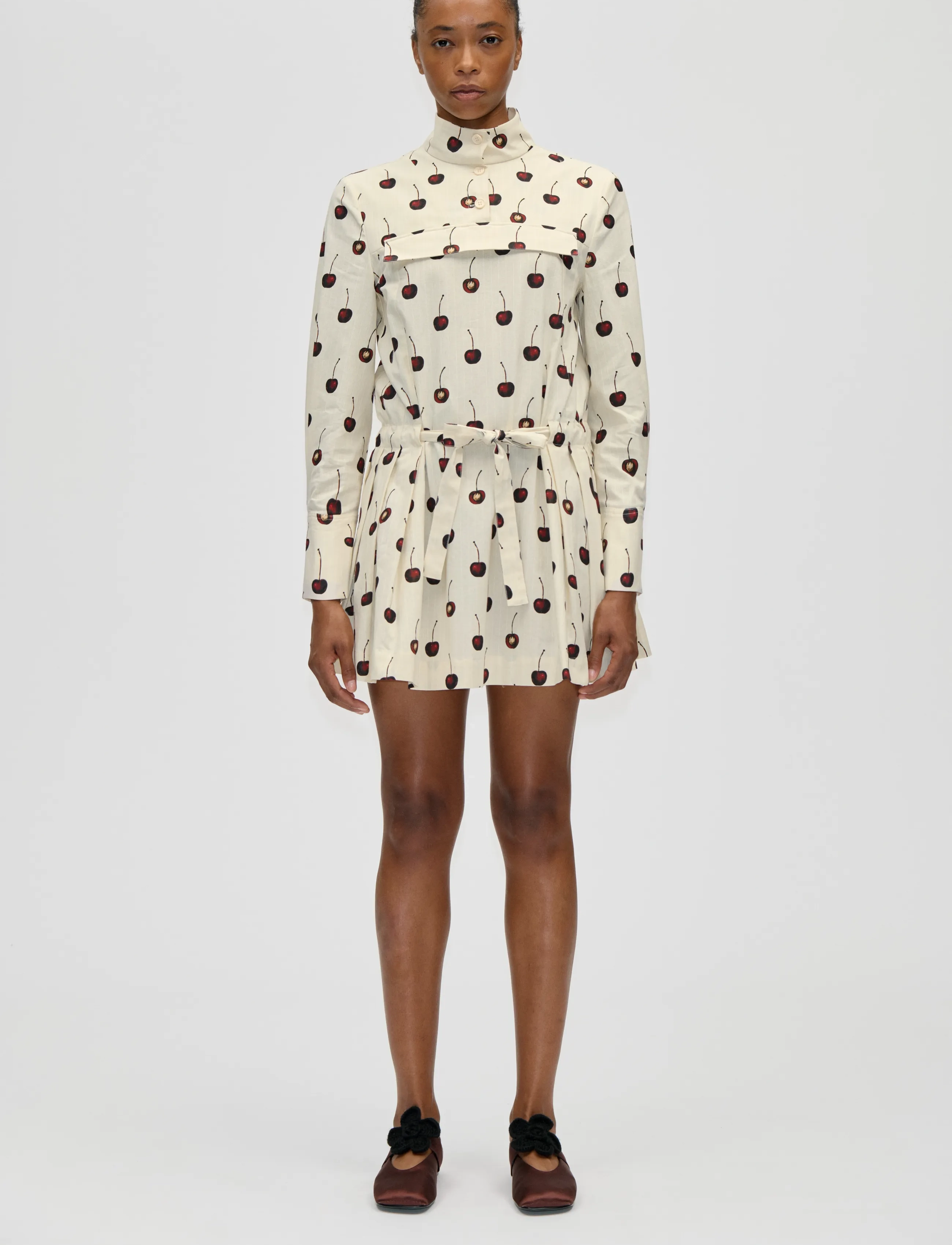 STINE GOYA Crisp Stripe Shirting, Pullover Parka Dress - STINE GOYA - CHERRIES / cream