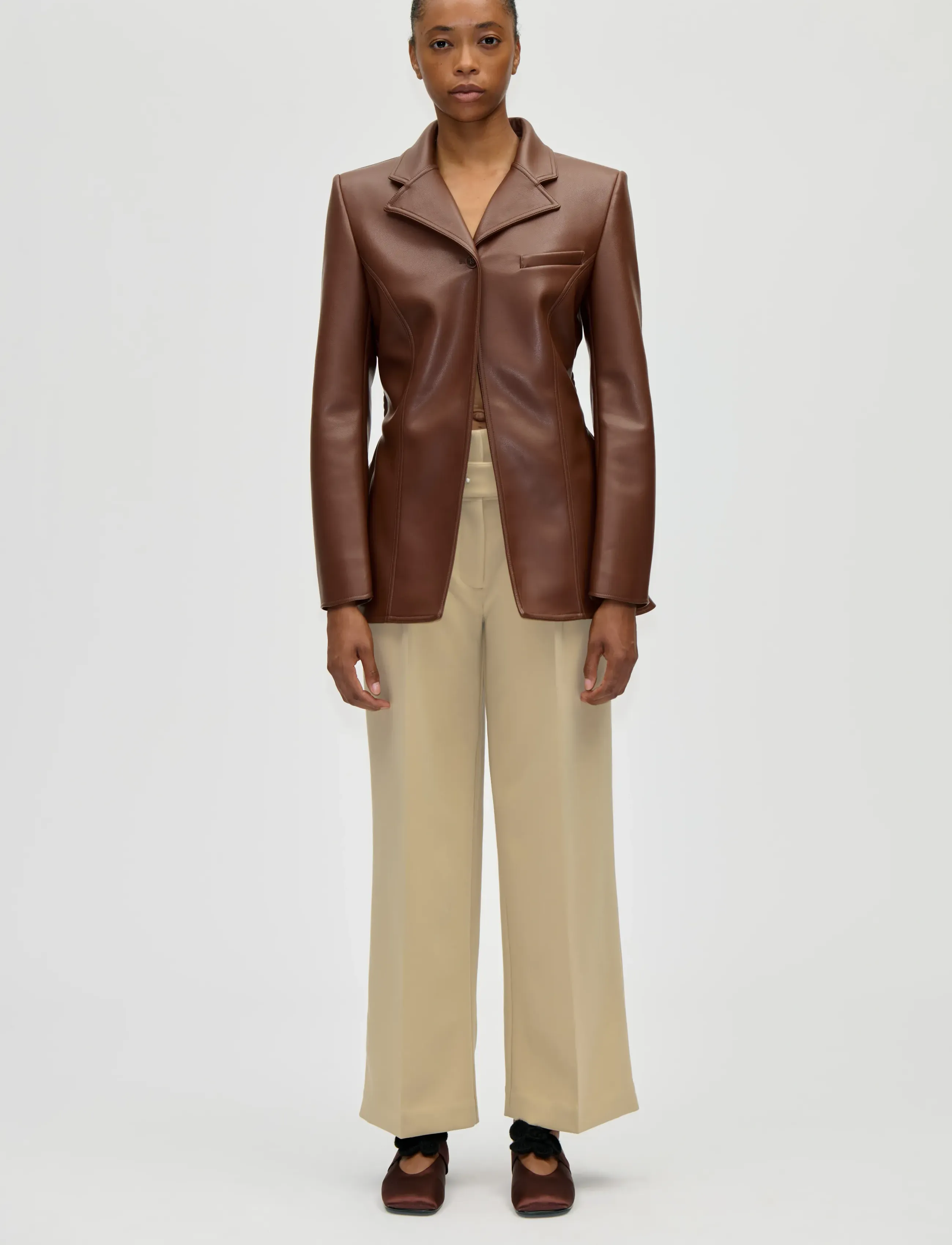 STINE GOYA 2495 Bonded Faux Leather, Fitted Single Breasted Jacket, S, Brown, Designere > Enkeltradede Blazere, Dame