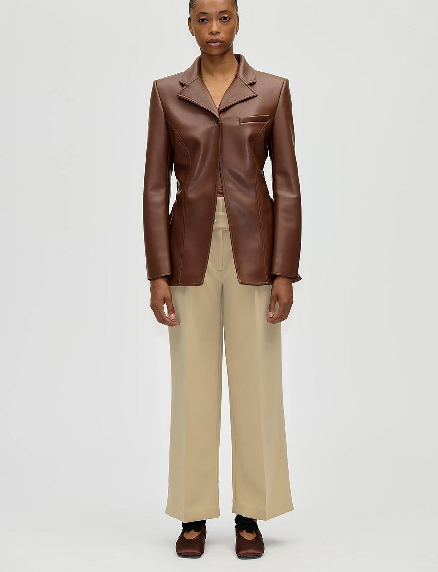 STINE GOYA - 2495 Bonded Faux Leather, Fitted Single Breasted Jacket - single breasted blazers - cocoa - 0