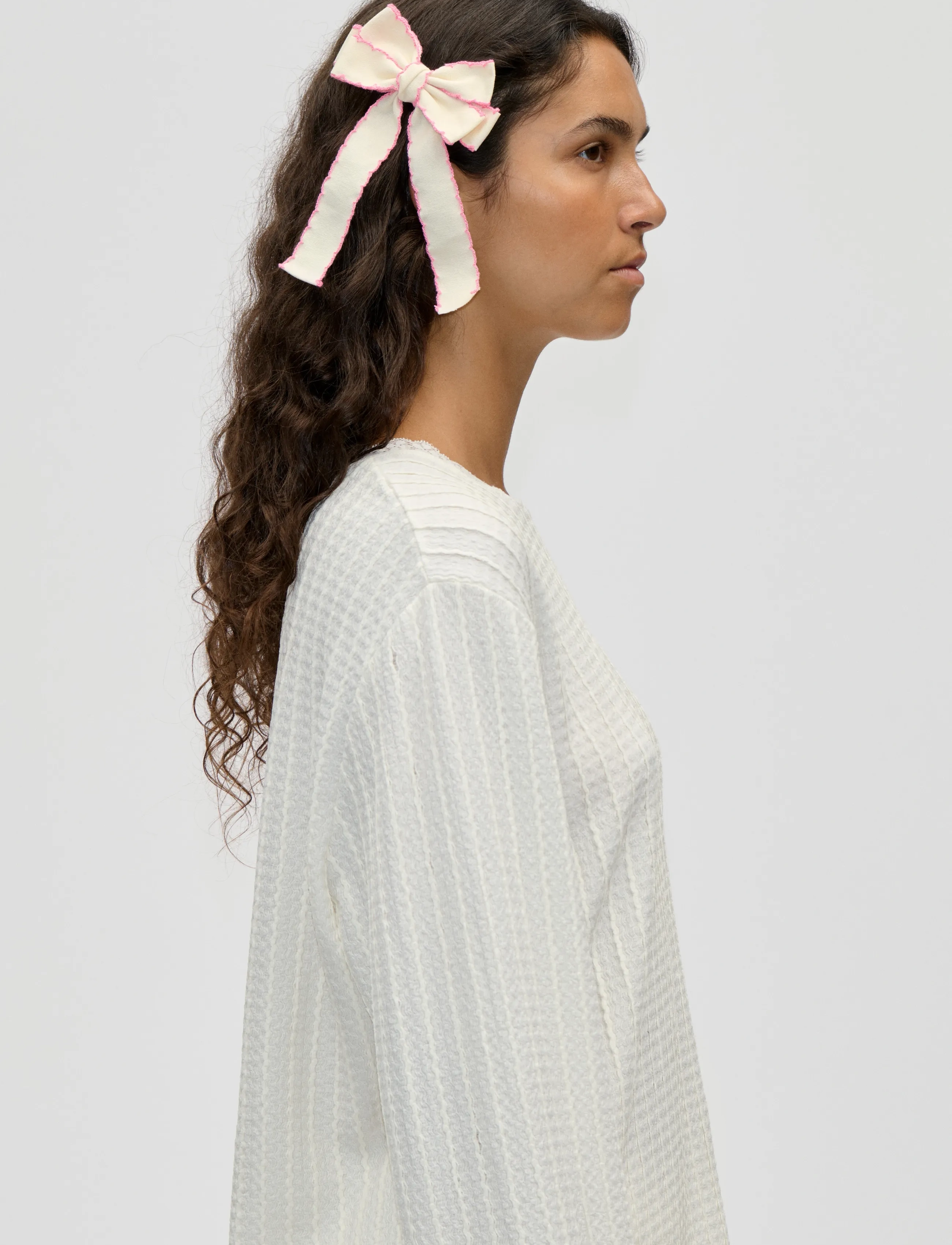 STINE GOYA Hair Accessories, Hair Bow Clip, Kvinder, Bølget Kant Hårsløjfe Klips, Cream, Str: ONE SIZE