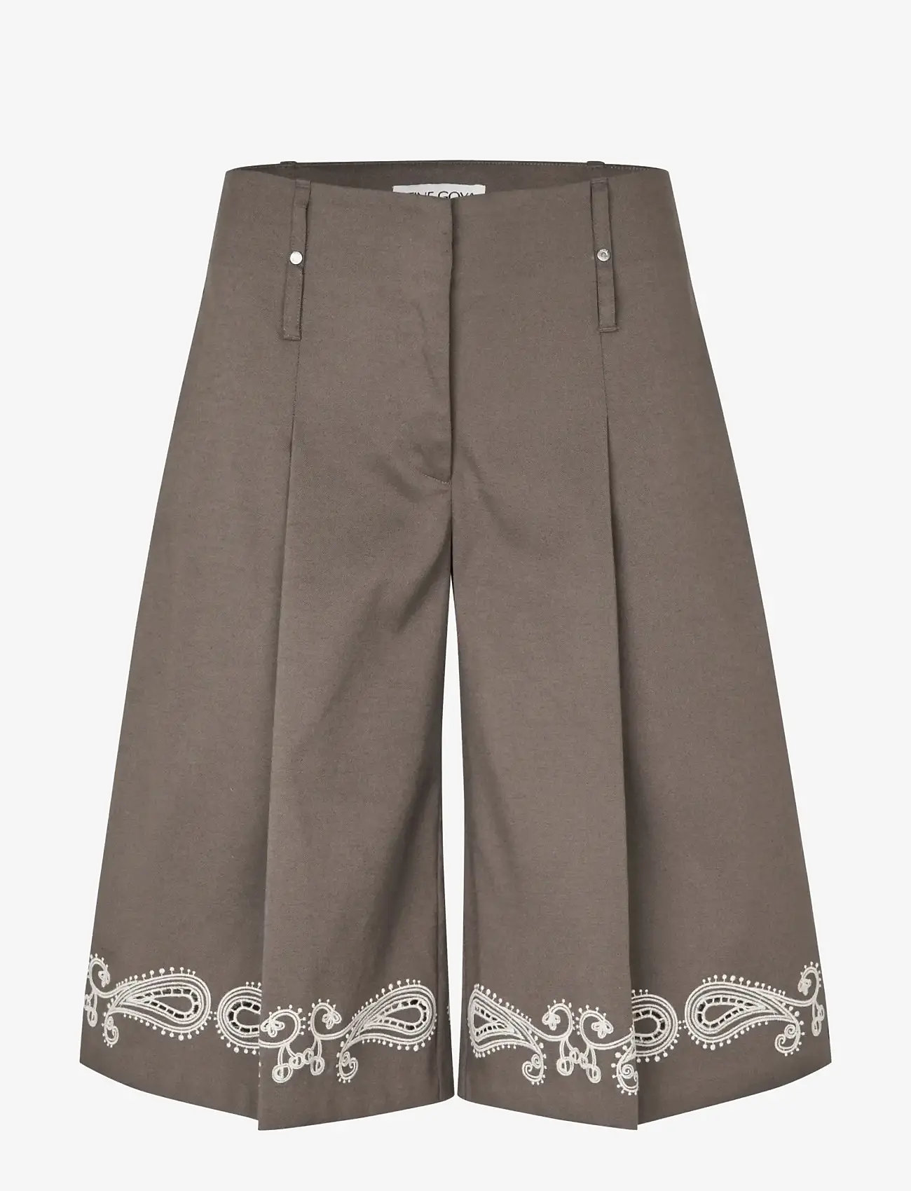 STINE GOYA - Embroidered Canvas, Pleated Eyelet Bermuda - bermudashorts - cherries on a paisley - 1