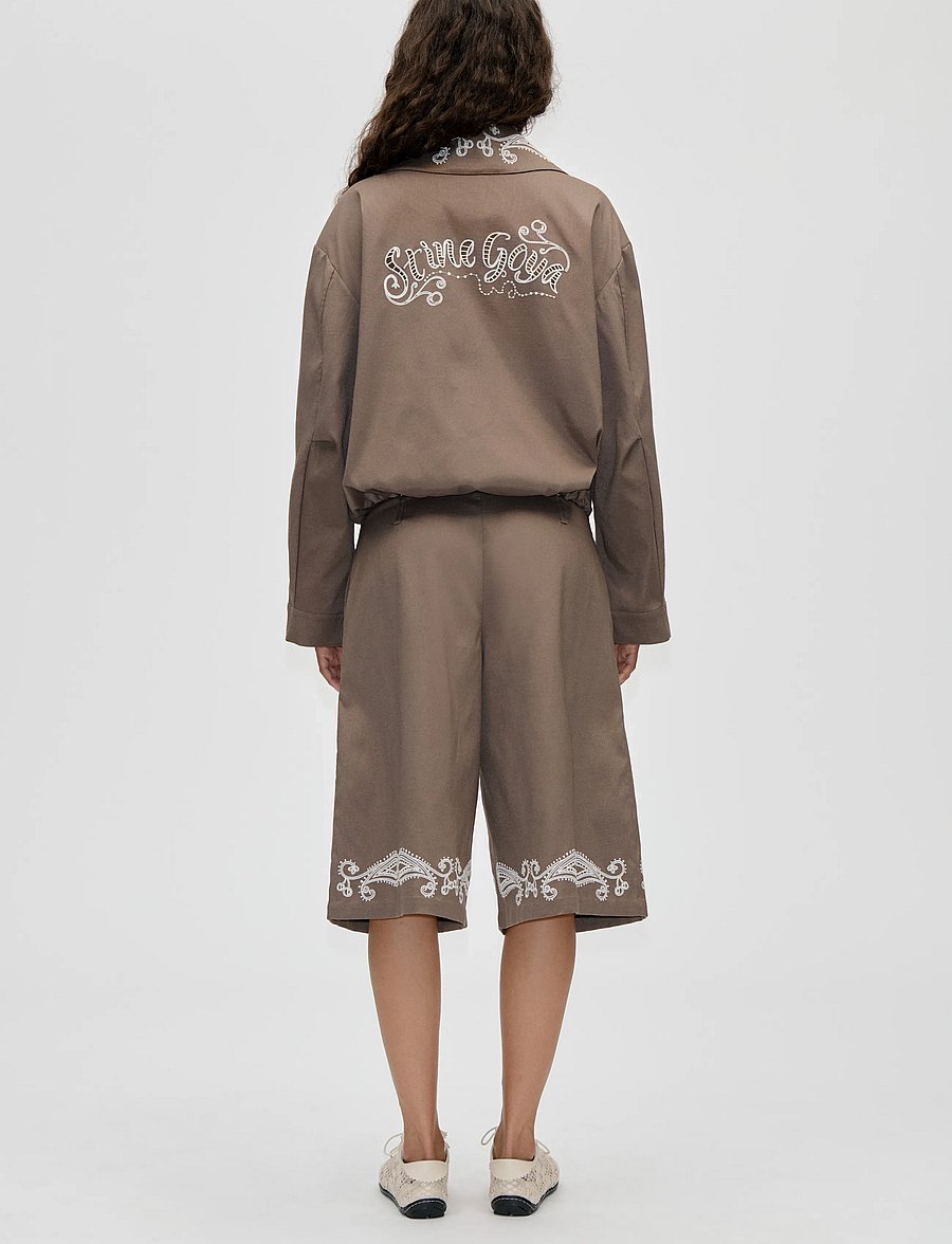 STINE GOYA - Embroidered Canvas, Pleated Eyelet Bermuda - bermudas - cherries on a paisley - 3