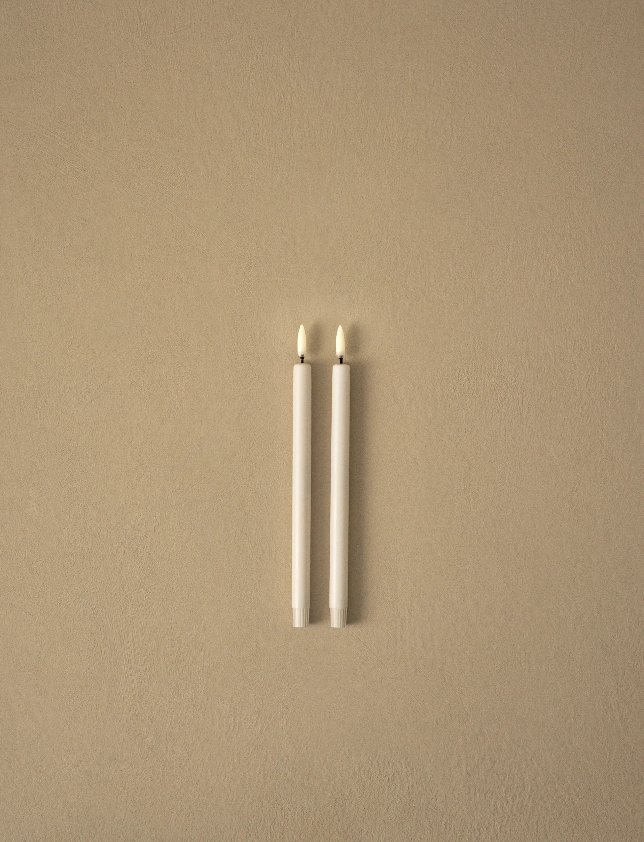 STOFF Nagel - STOFF Nagel LED candles by Uyuni Lighting, box with 2 pieces - led ljus - white - 2