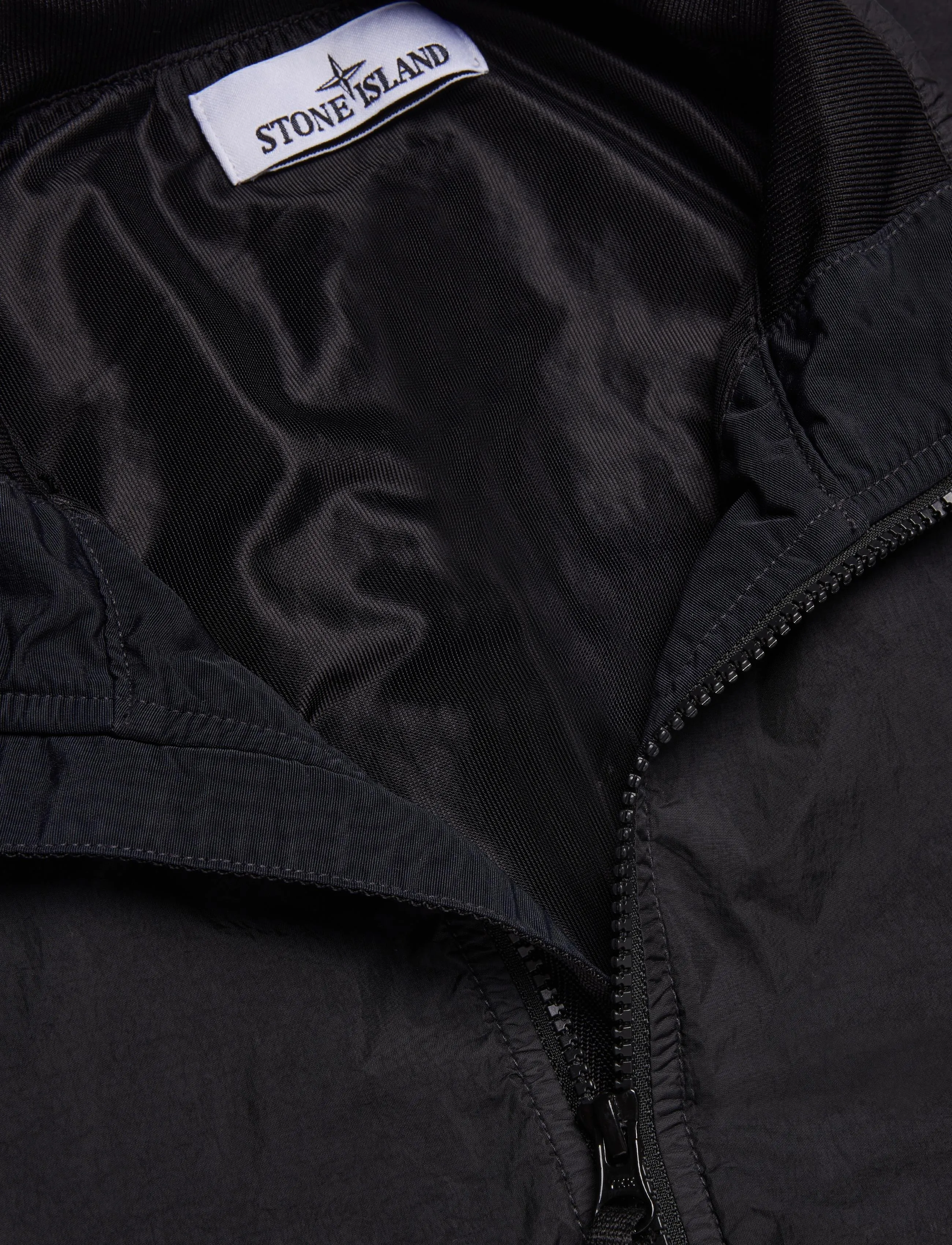 Stone Island - Crinkle Reps NY hooded Jacket - black - 2