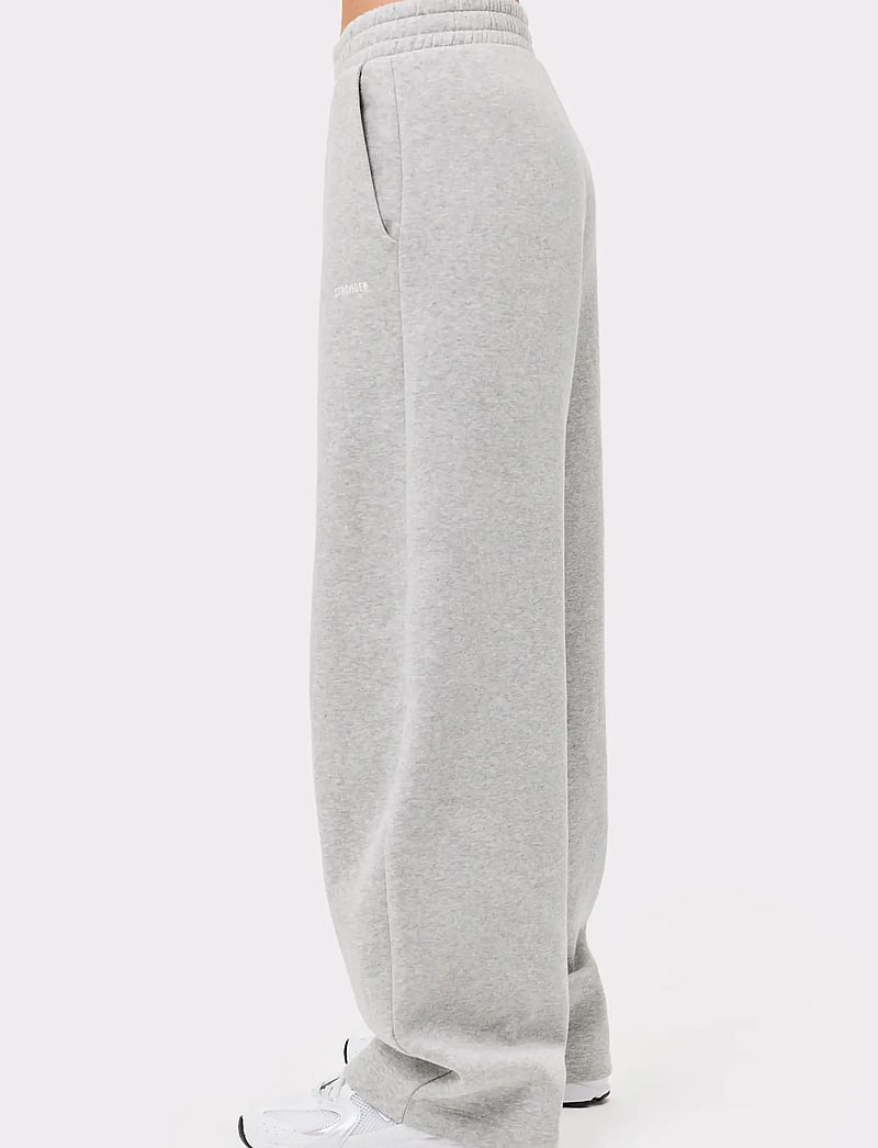 STRONGER - Relaxed Sweatpants - trainingshosen - grey melange - 0