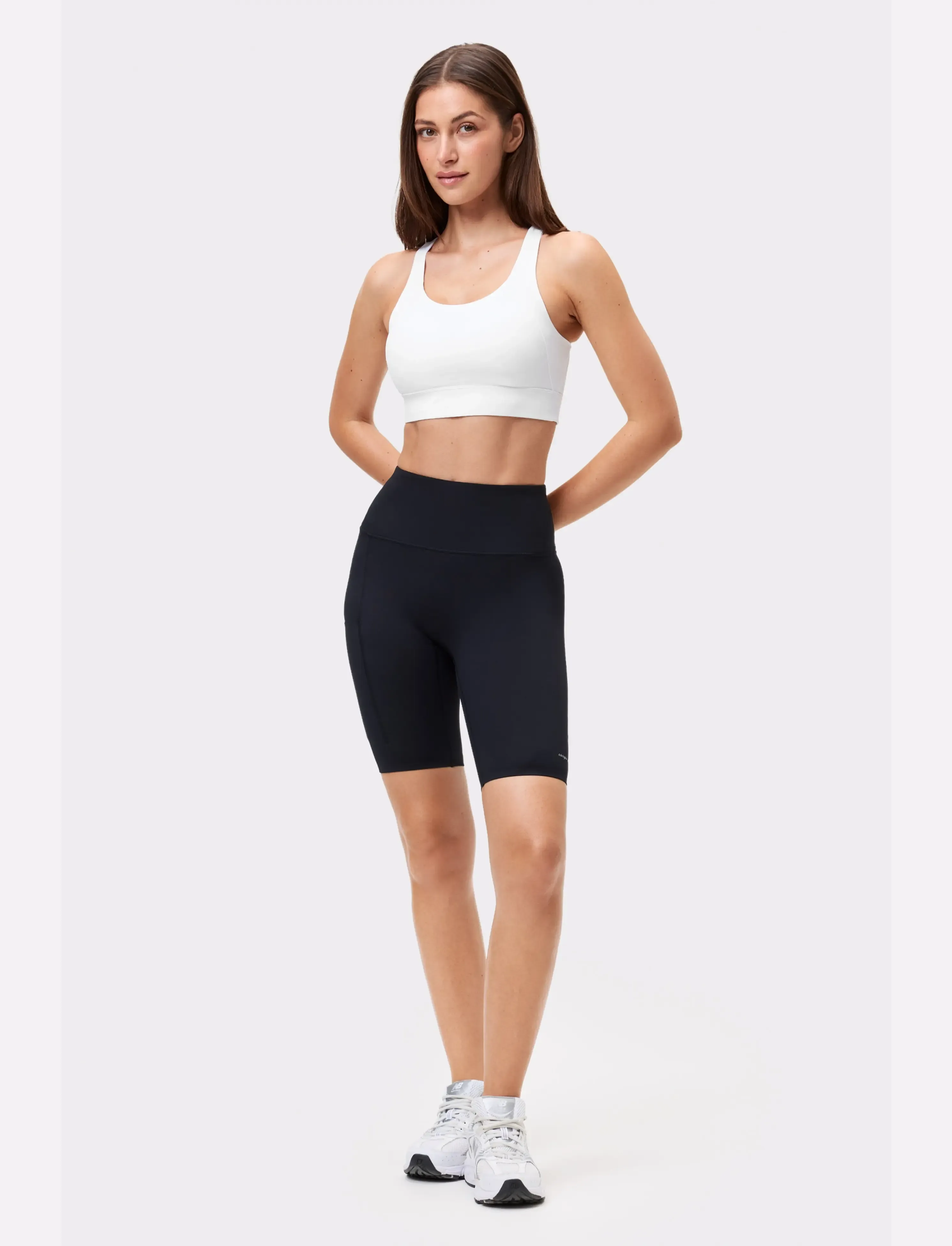 STRONGER Signature Running Pocket Bike Shorts, M, Black, Sport Shorts > Sport Training Shorts, Dame