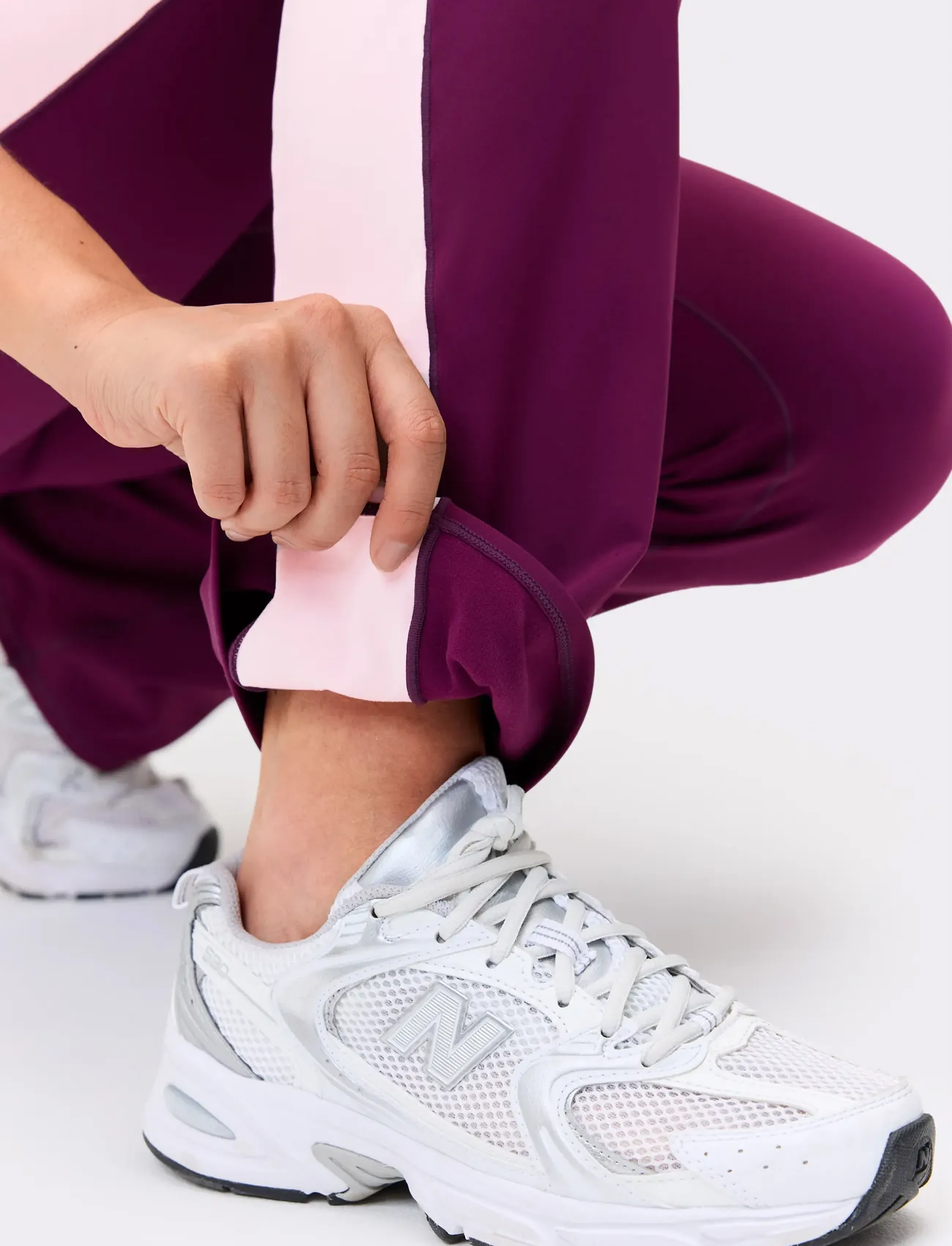 STRONGER - Thermal Bootcut Pants - joggingbukser - aubergine purple - 5