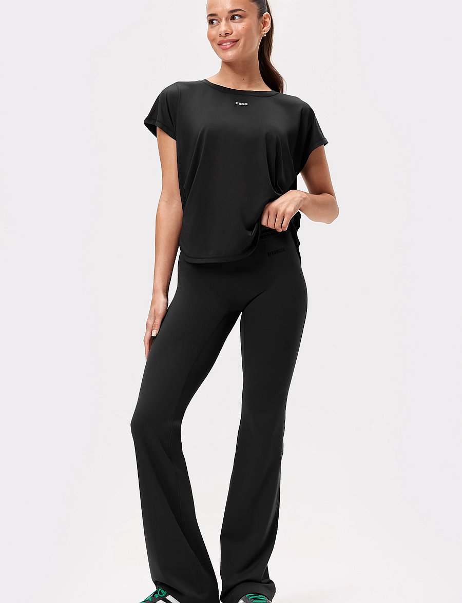 STRONGER - Drop T-shirt - t-shirts - black - 0