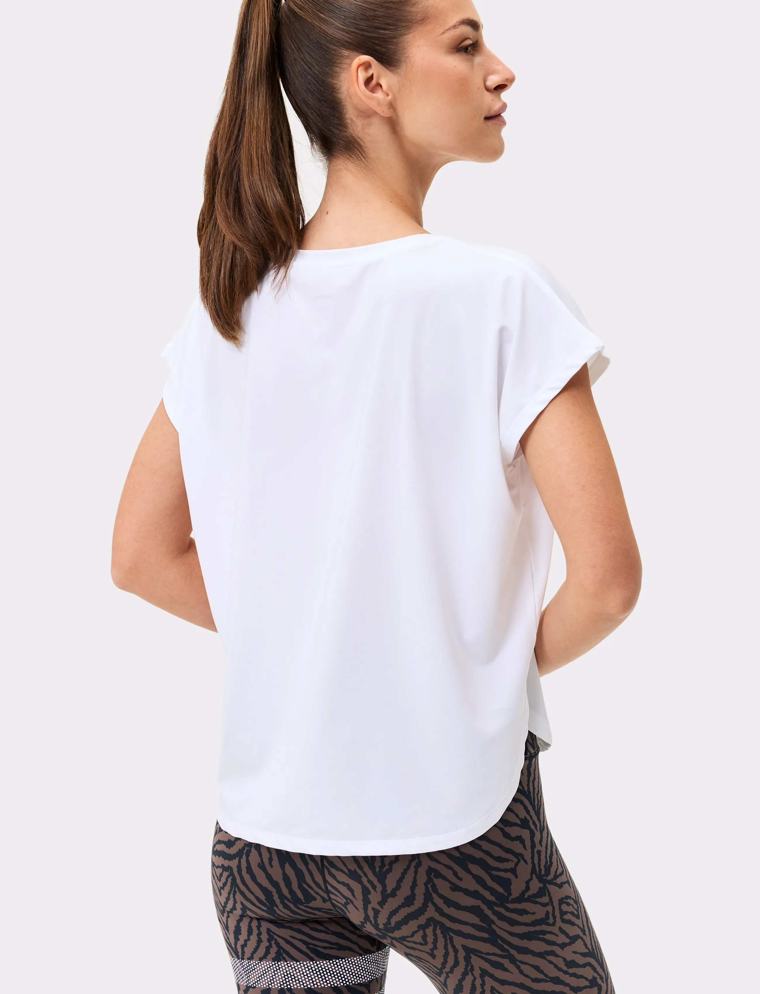 STRONGER - Drop T-shirt - t-shirts - white - 2
