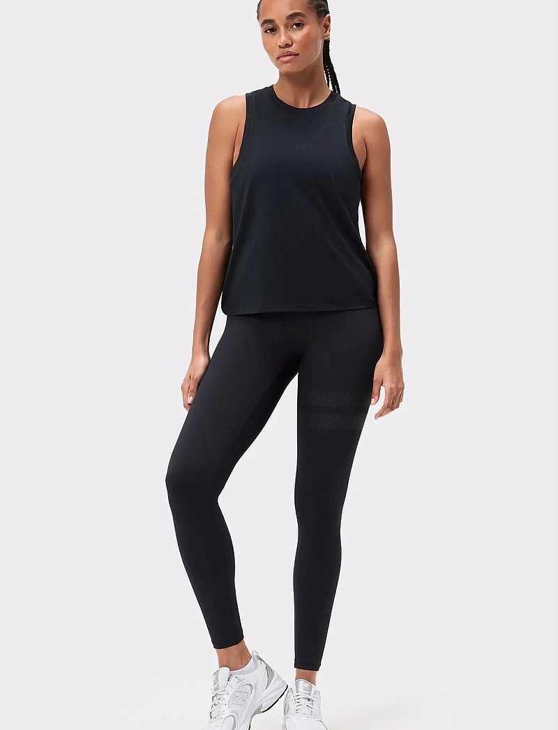 STRONGER - Relaxed Tank - treenitopit - black - 0