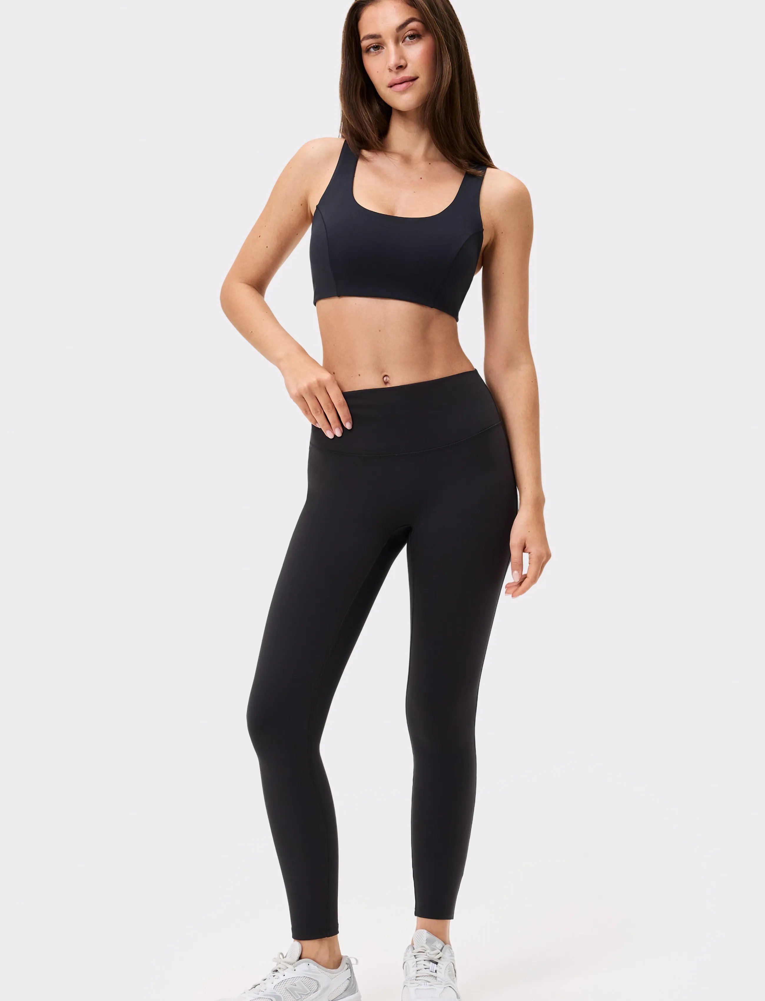 STRONGER Soft Racerback Sports Bra, L, Sport Clothing, Schwarz - Bras All, Frauen