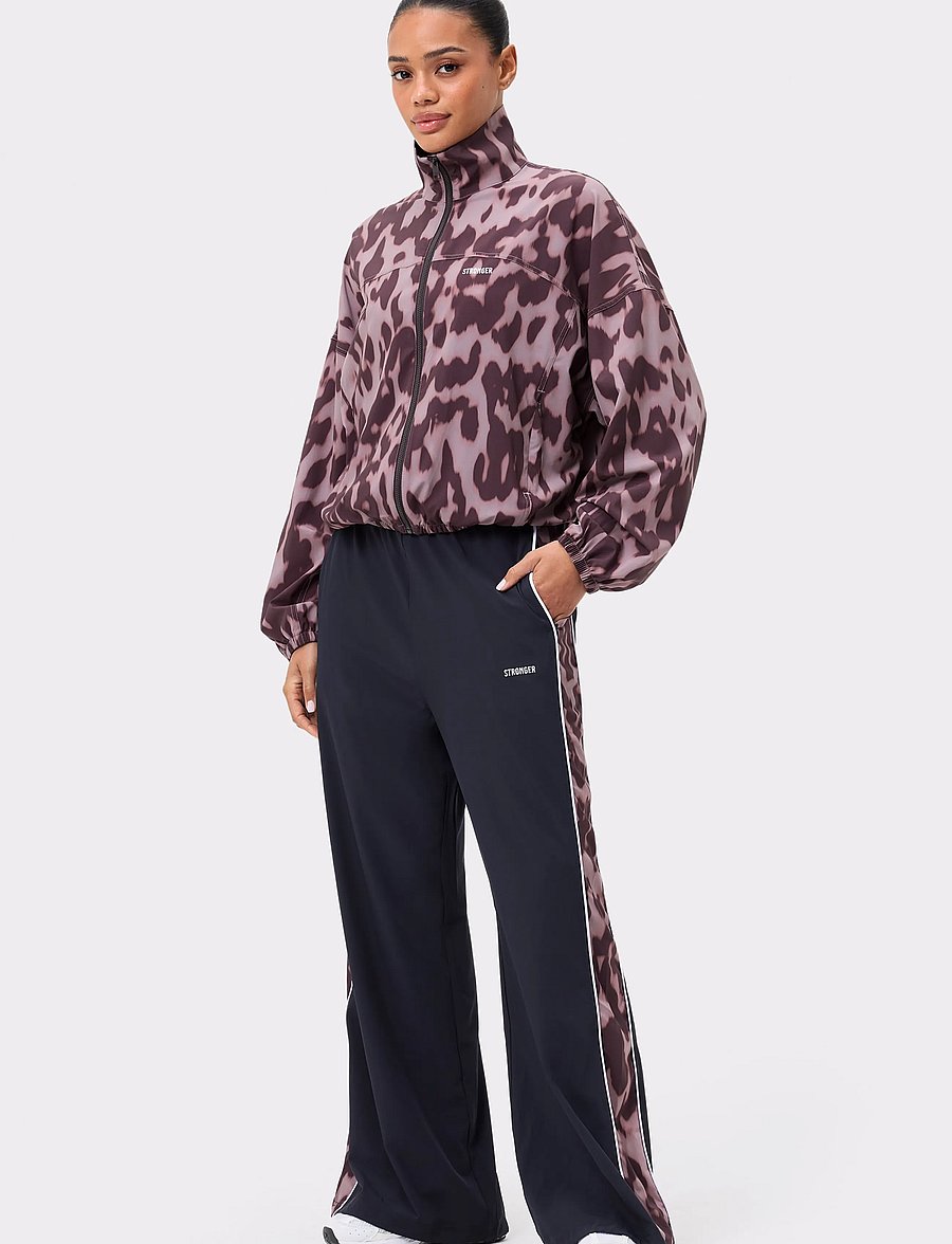 STRONGER - Breezy Woven Jacket - spordijakid - leo rush print - 0