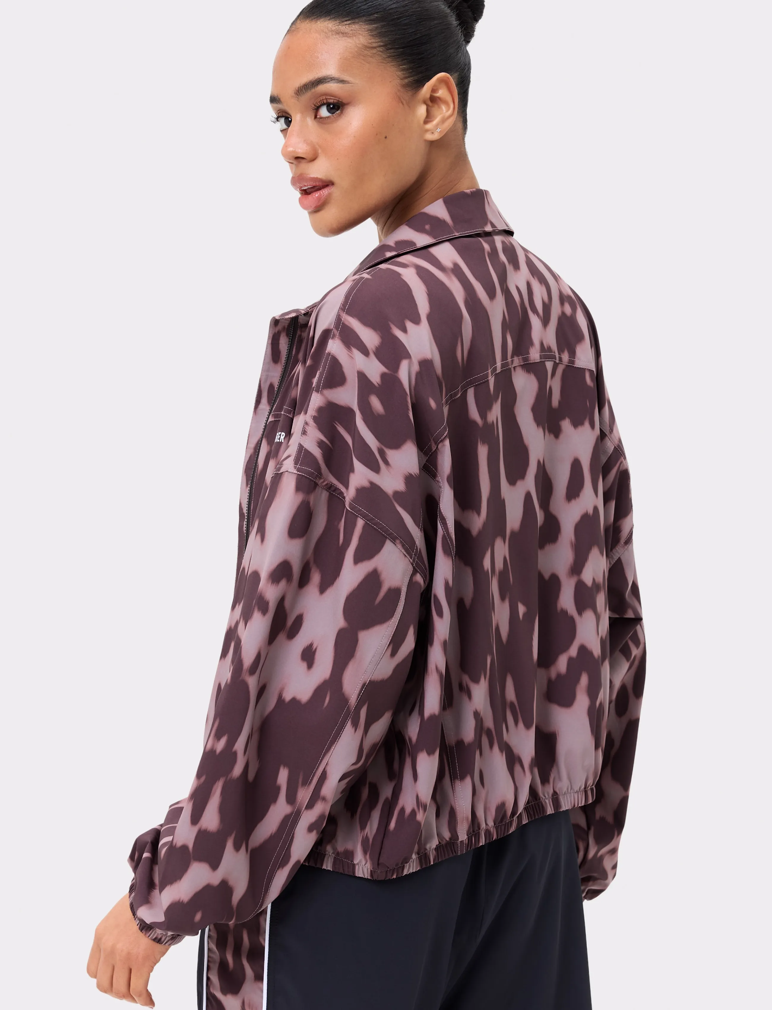 STRONGER - Breezy Woven Jacket - spordijakid - leo rush print - 2