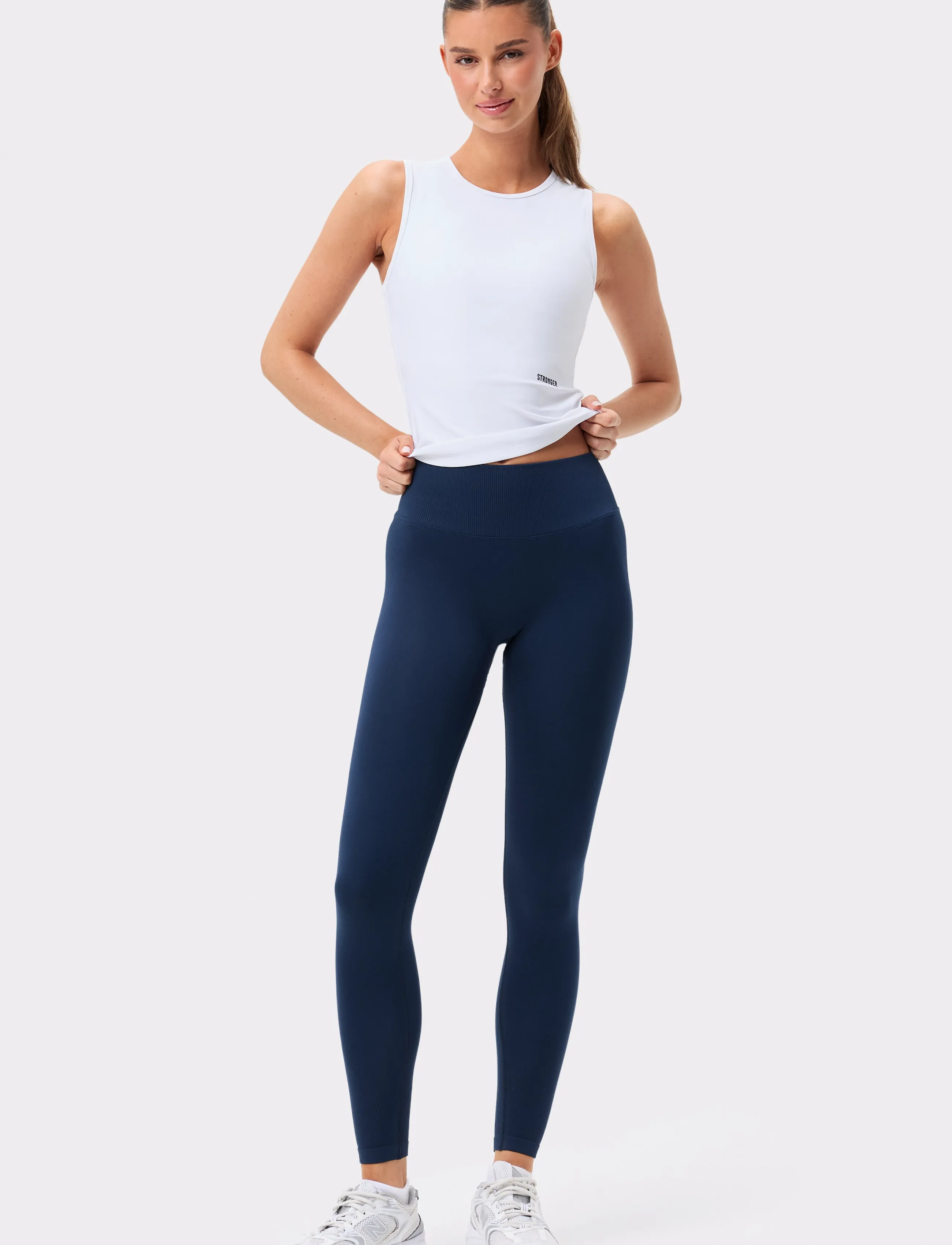STRONGER - Signature Slim Tank Top - Õlapaeltega pluusid - bright white - 3
