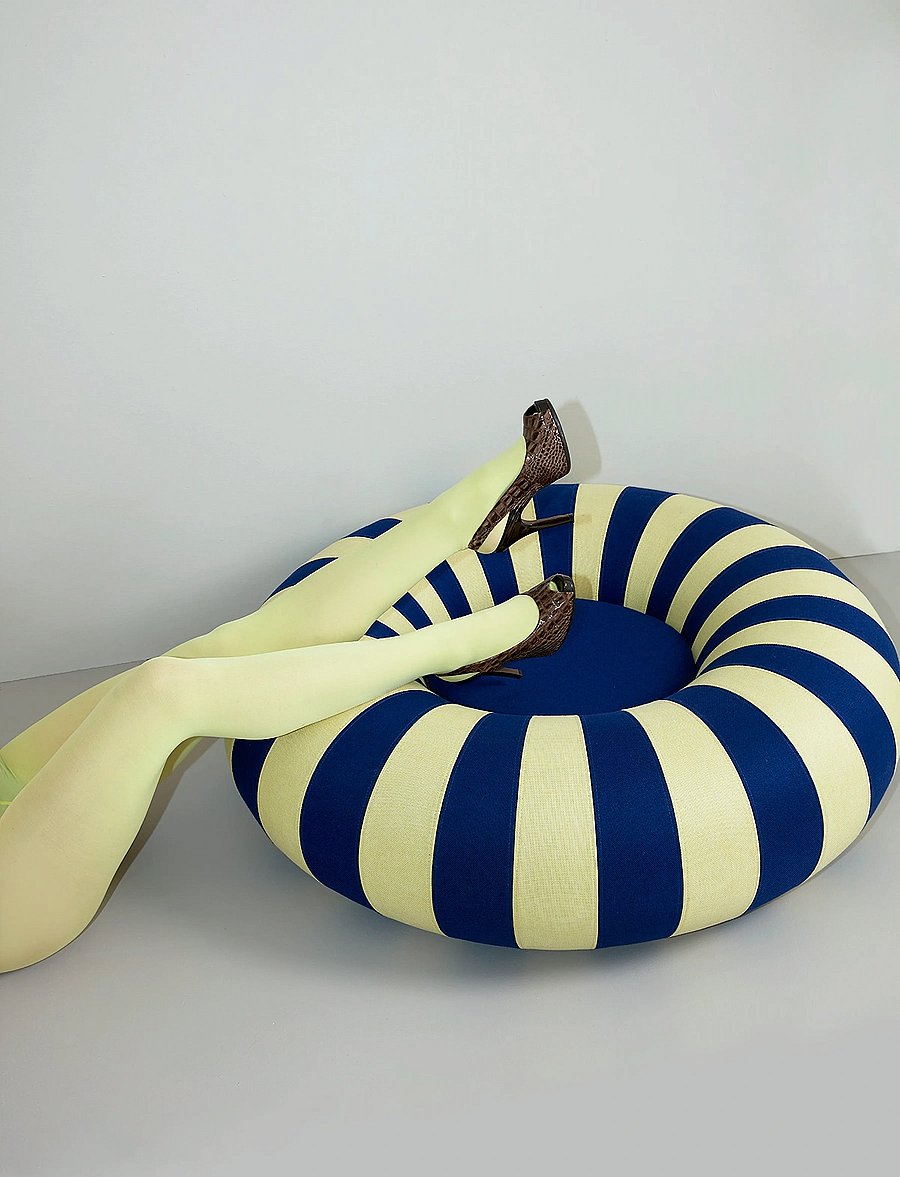 Studio About - FLOAT - poufs - dark blue/yellow - 1