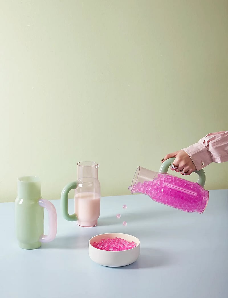 Studio About - PITCHER - geschenke unter chf 100 - milky jade/ milky rose - 3