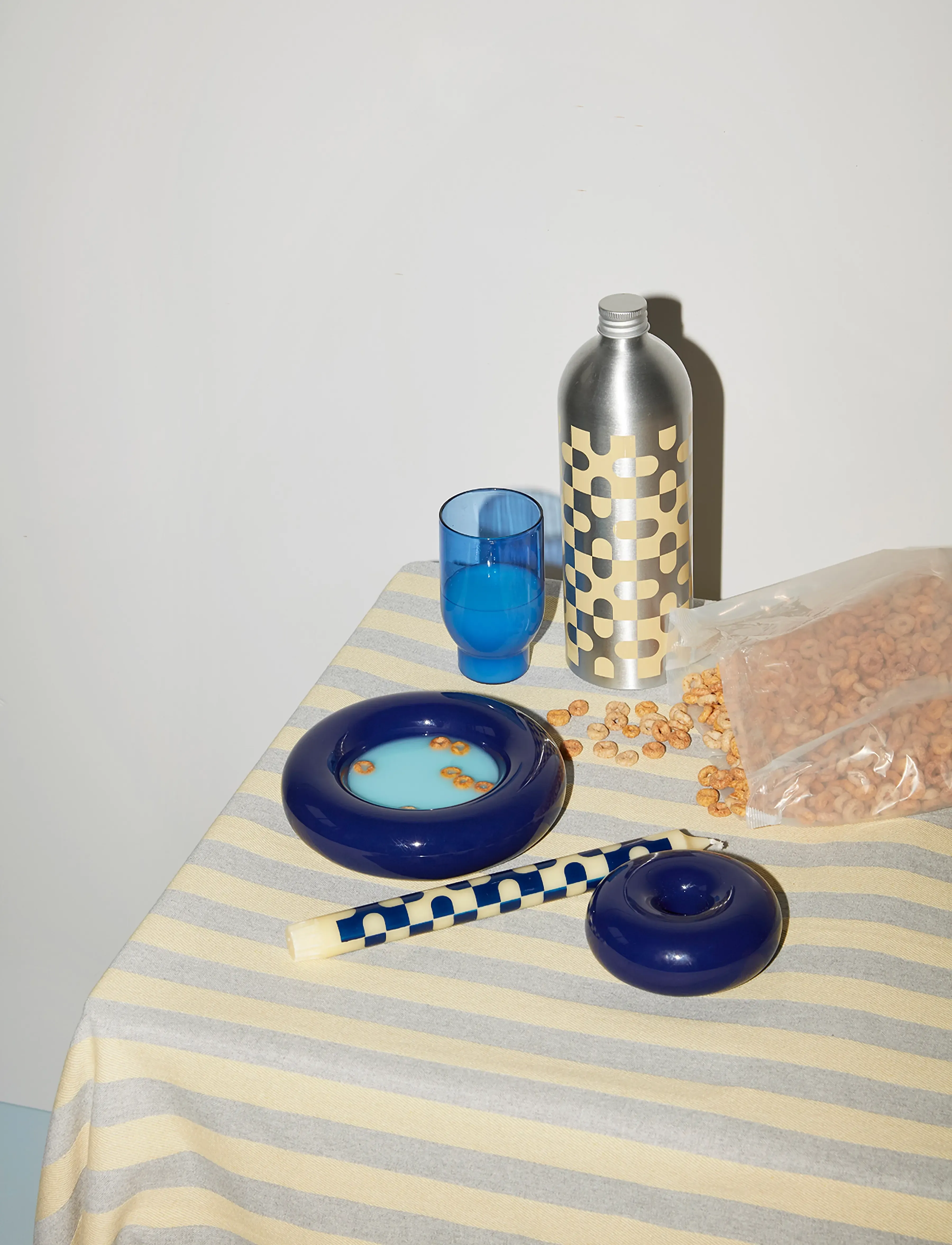 Studio About - BOB CANDLE HOLDER, SMALL, DARK BLUE - lysestager - dark blue - 0
