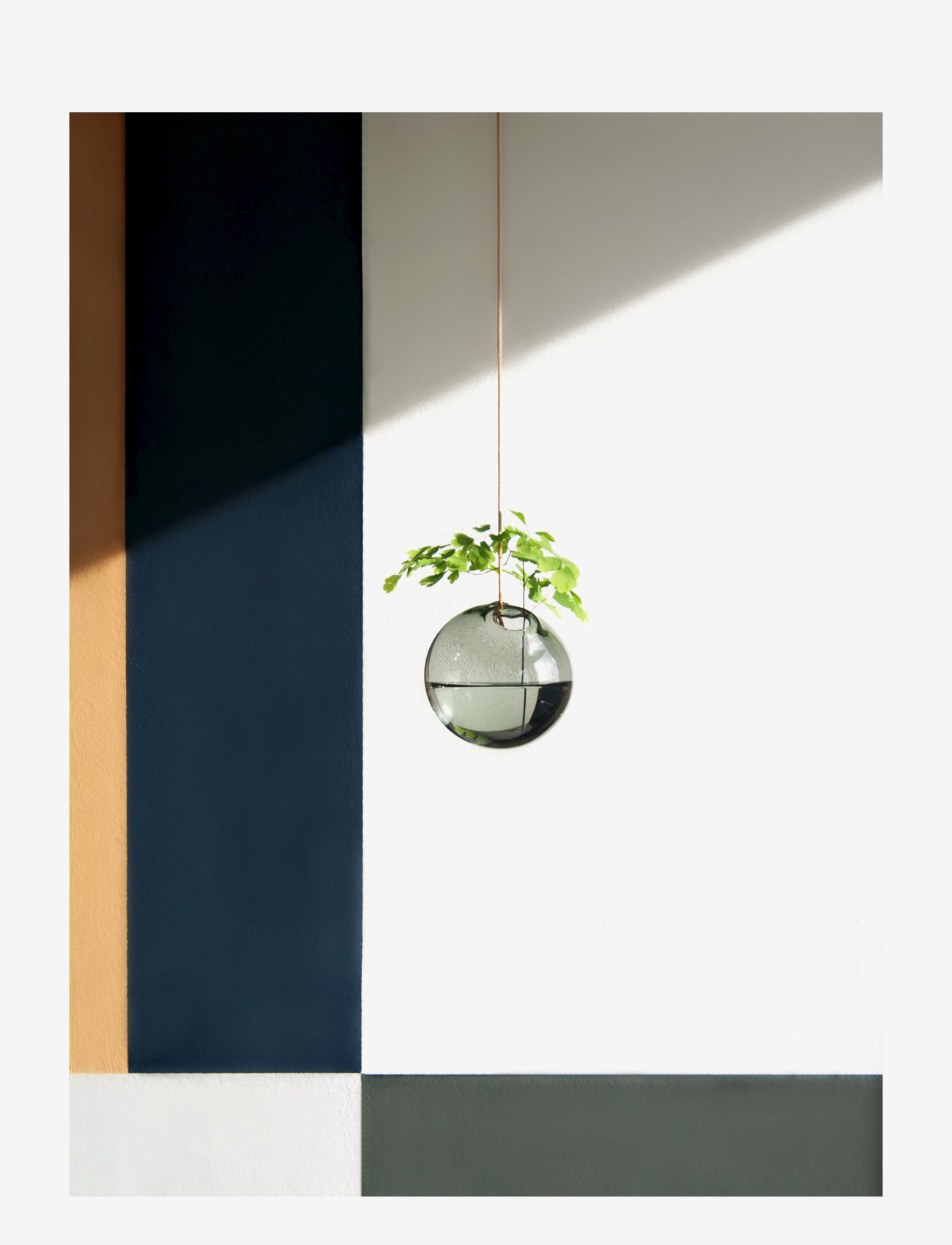 Studio About - HANGING FLOWER BUBBLE - julklappar under 500kr - smoke - 4