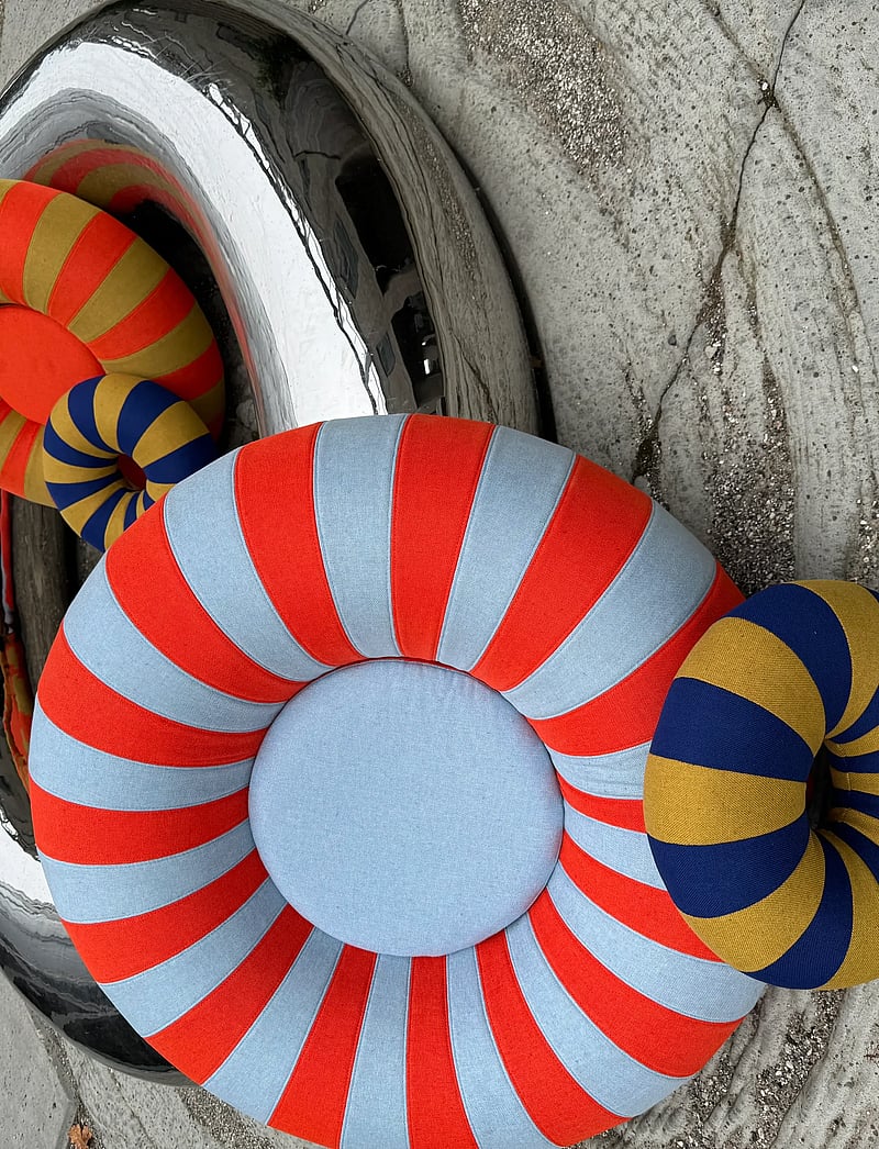 Studio About - FLOAT PILLOW, BLUE/RED - blue/red - 2