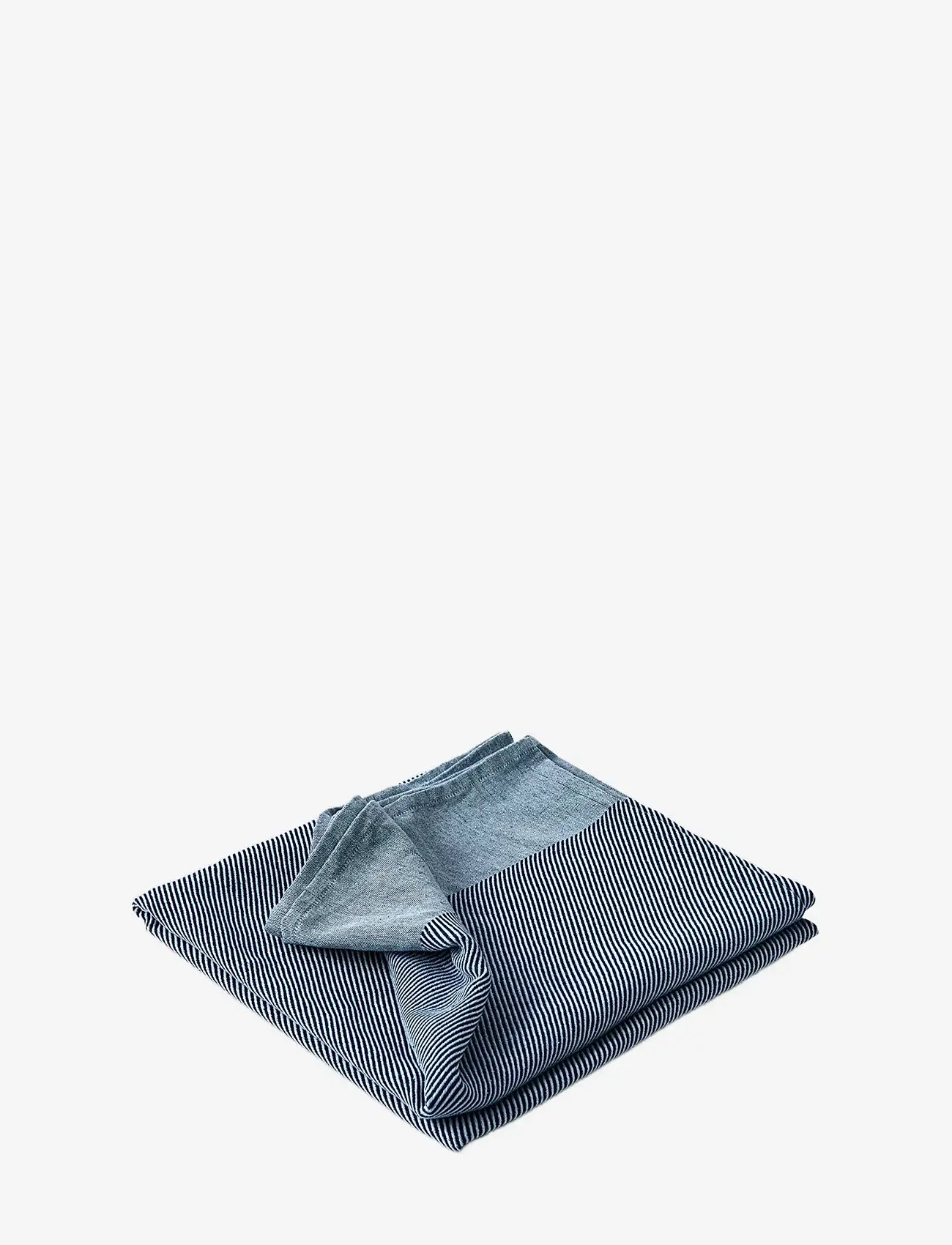 Studio About - THROW, DARK BLUE/LIGHT BLUE - blankets & throws - dark blue/light blue - 1